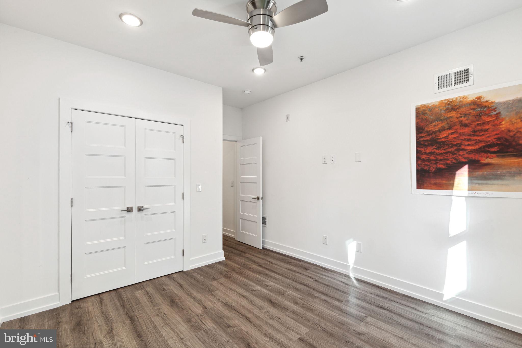 OLDE KENSINGTON - Residential Lease