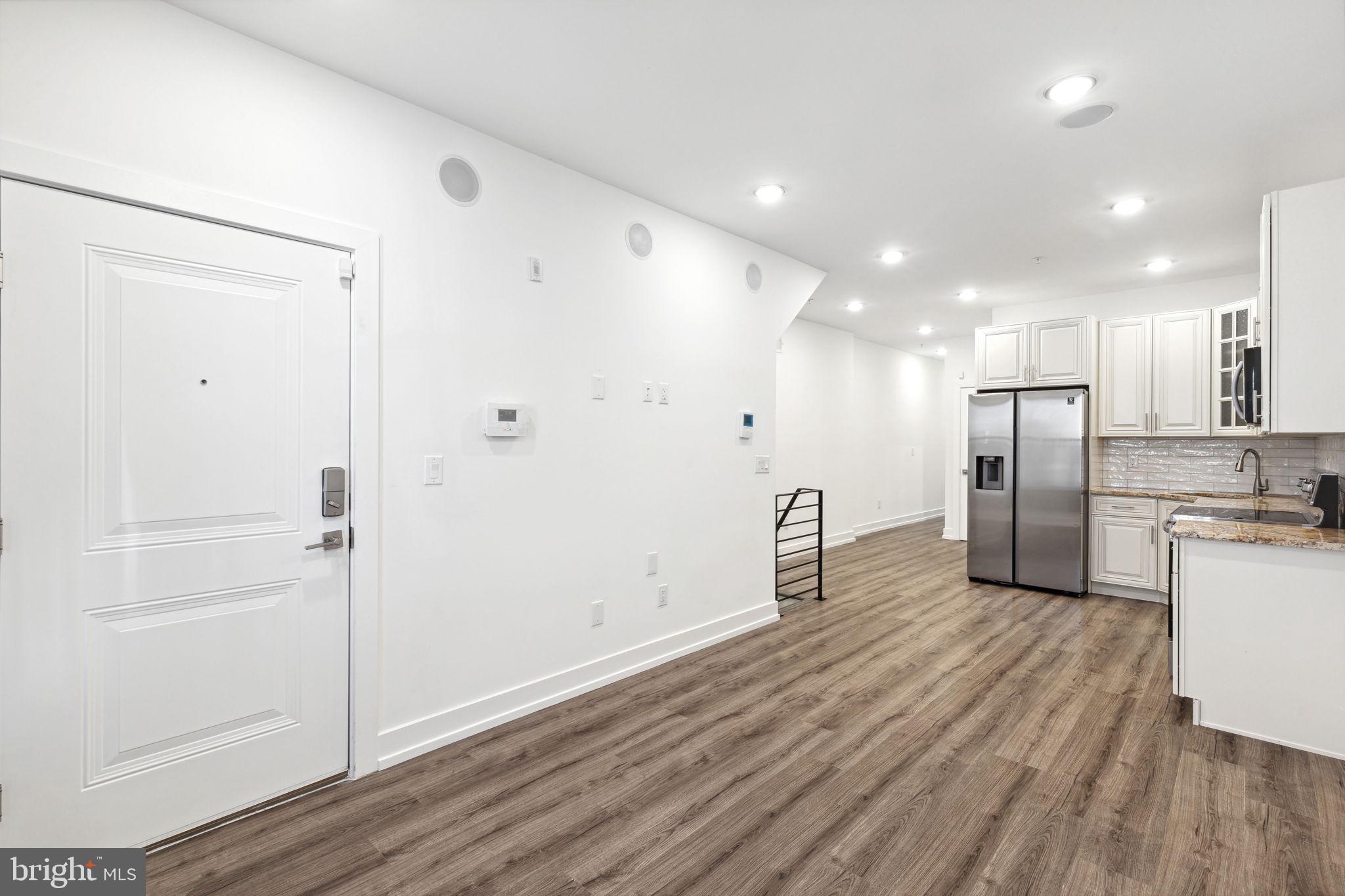 OLDE KENSINGTON - Residential Lease