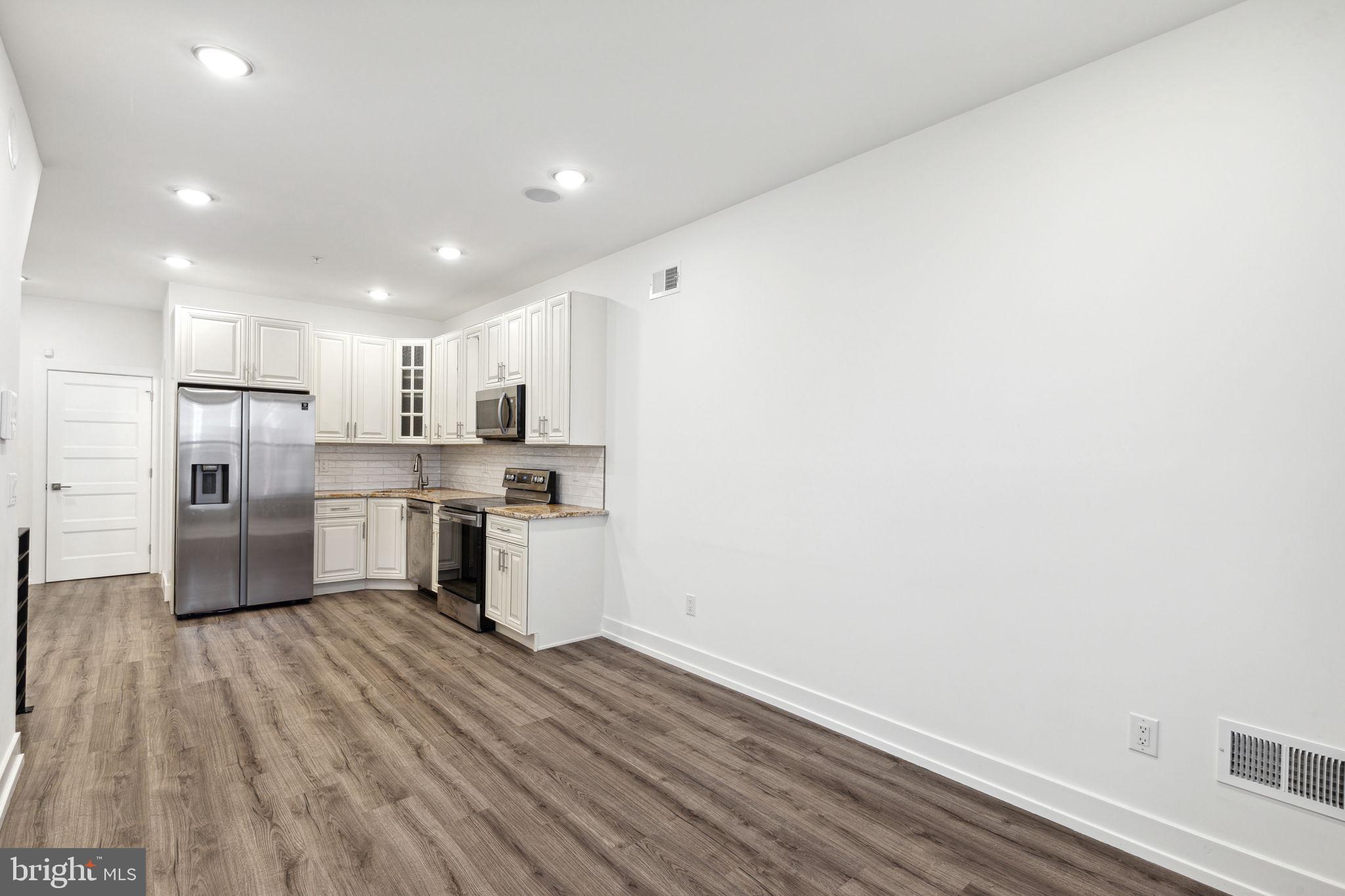 OLDE KENSINGTON - Residential Lease