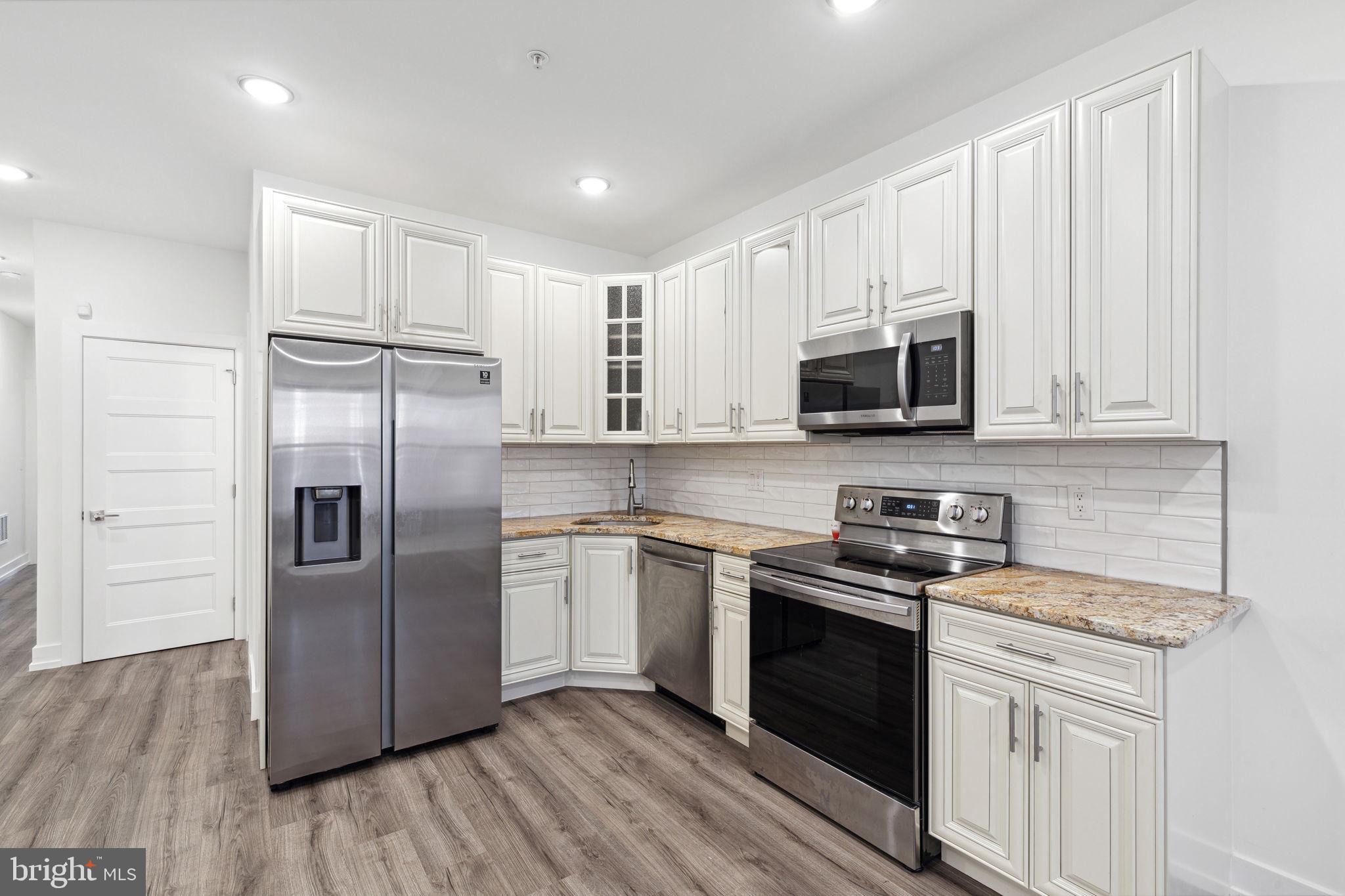 OLDE KENSINGTON - Residential Lease