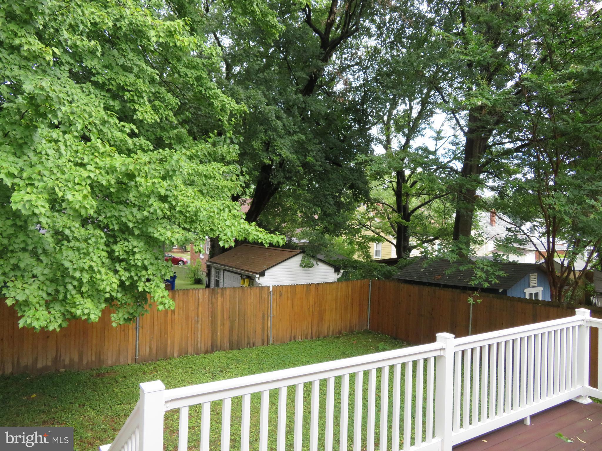 HOLLYWOOD - Residential Lease