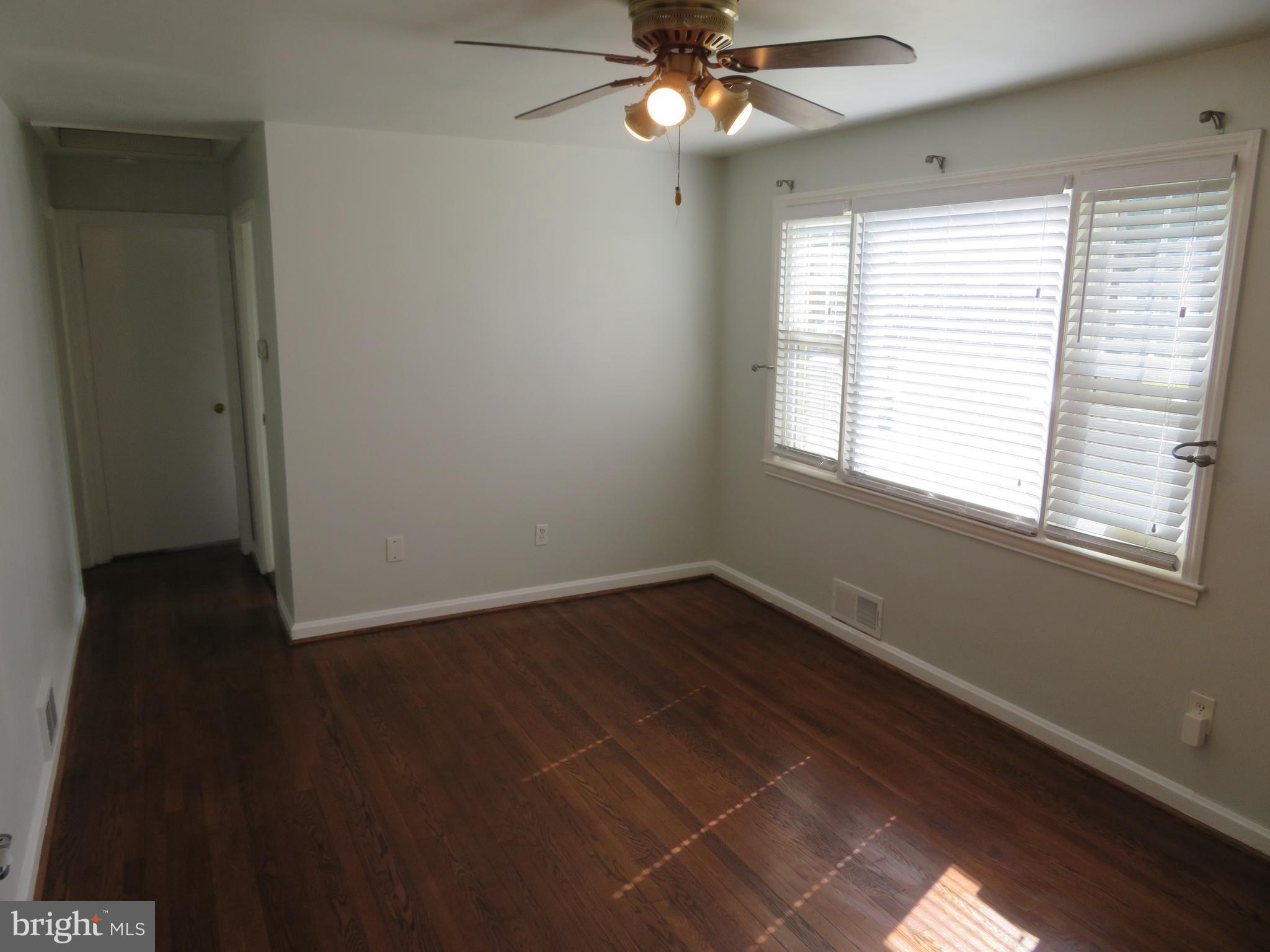 HOLLYWOOD - Residential Lease