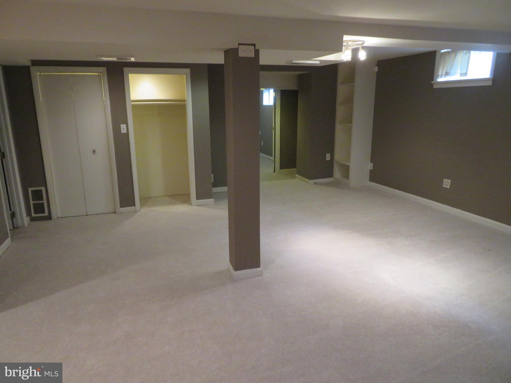 HOLLYWOOD - Residential Lease