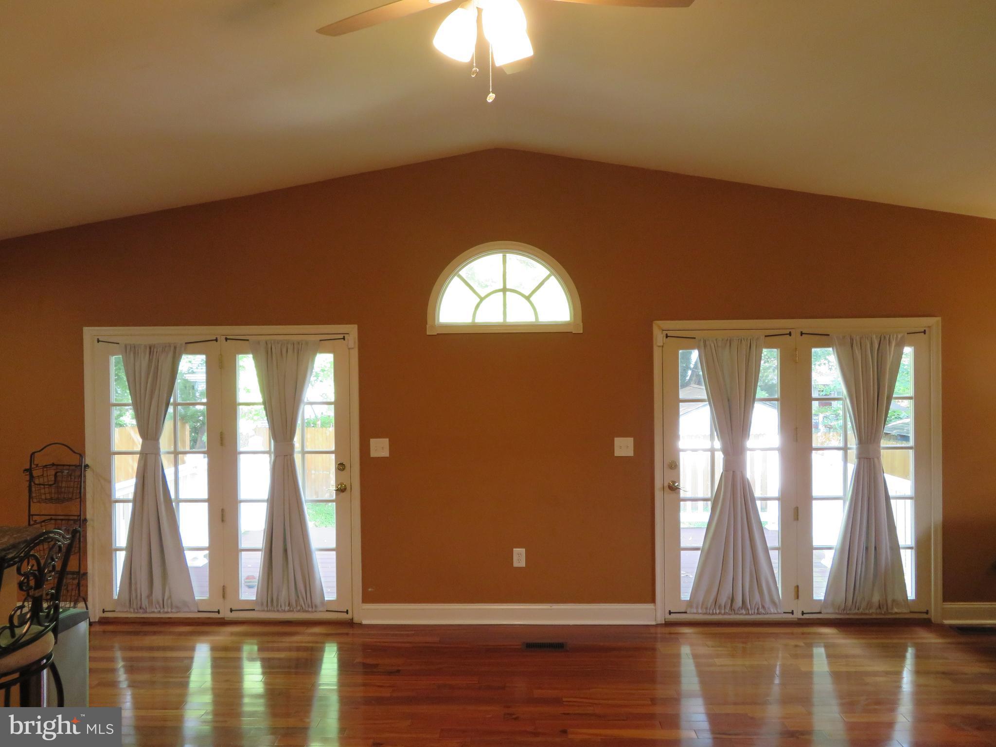 HOLLYWOOD - Residential Lease