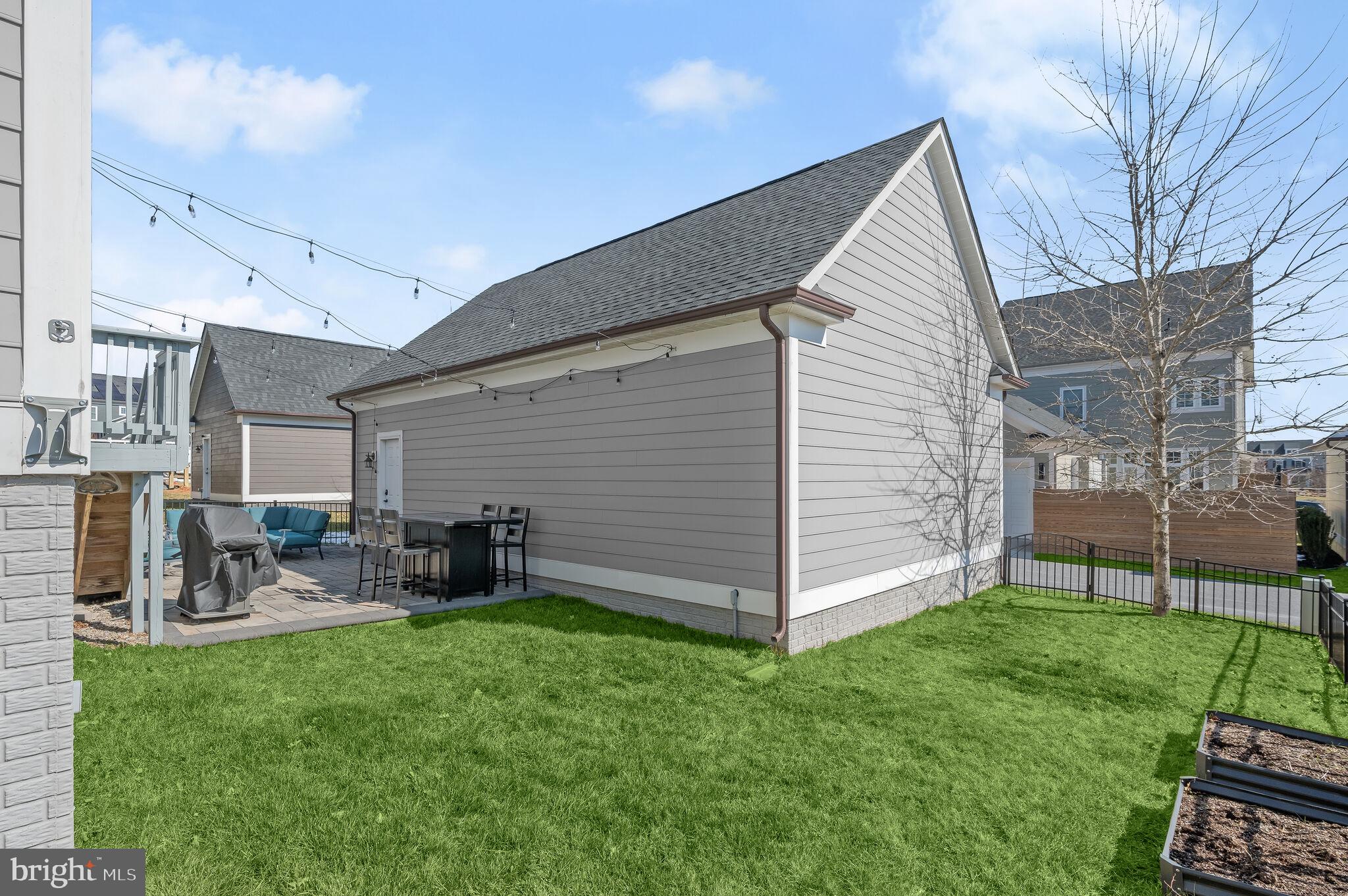 MAPLE LAWN - Residential