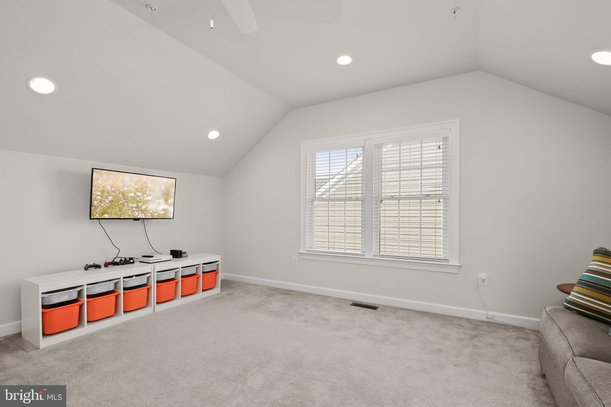 MAPLE LAWN - Residential