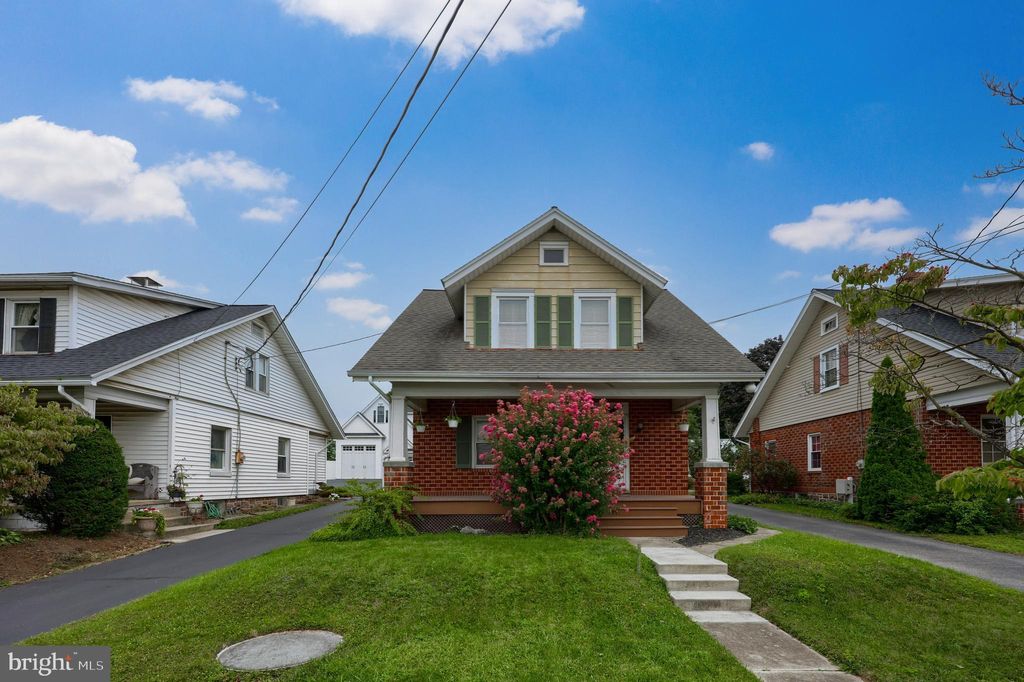 Photo of 61 E Main Street, Leola, PA 17540 (MLS # PALA2054900)