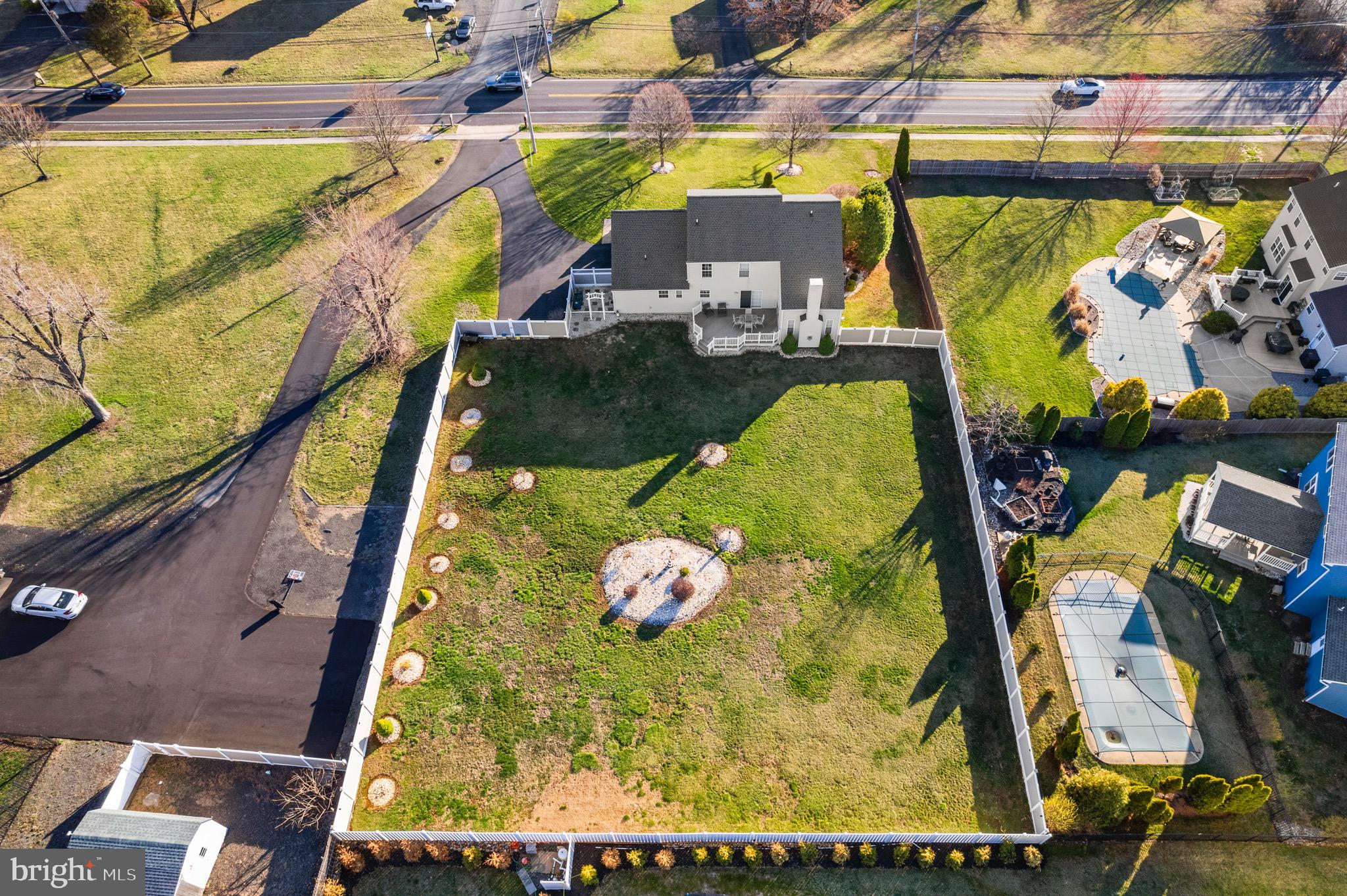 HAMMERSMITH FARM - Residential