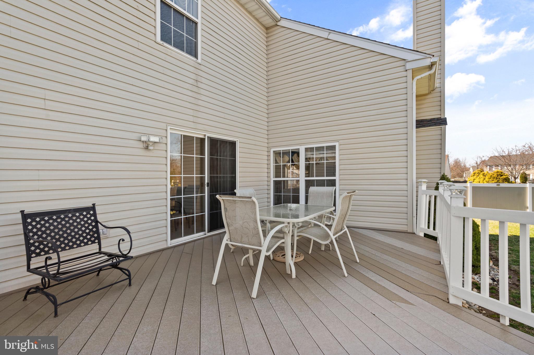 HAMMERSMITH FARM - Residential