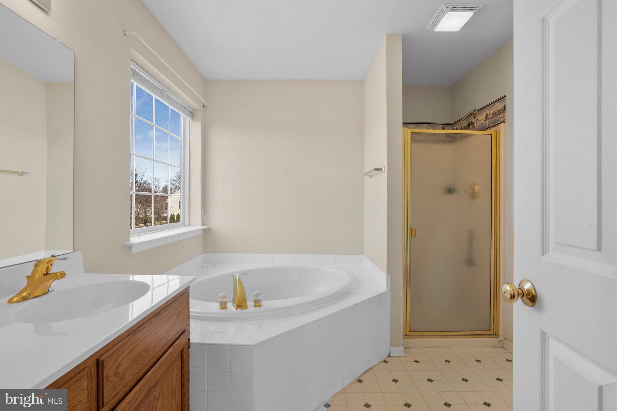 HAMMERSMITH FARM - Residential