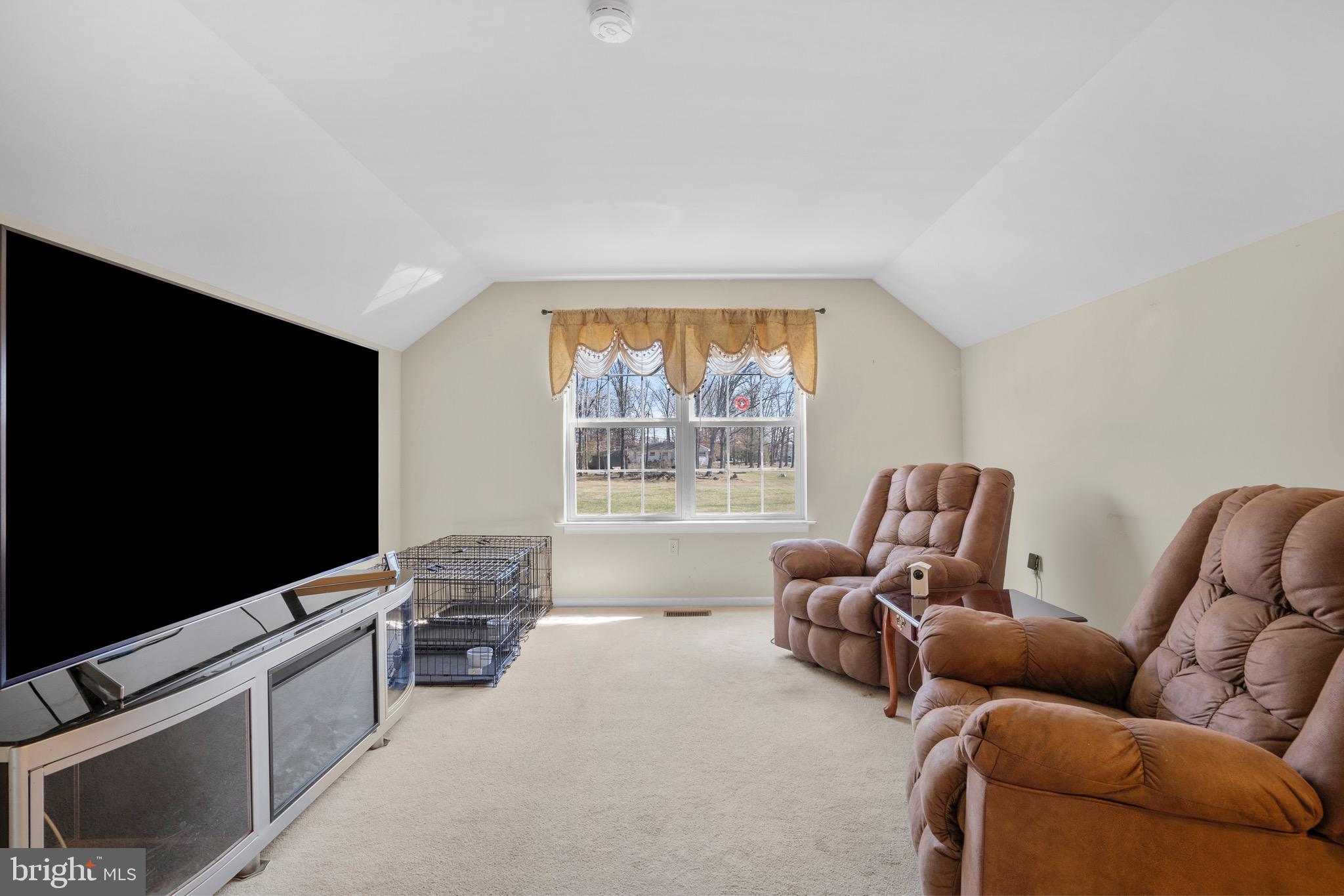 HAMMERSMITH FARM - Residential