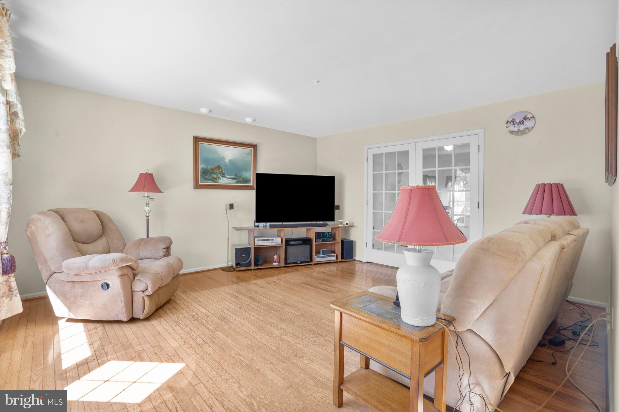 HAMMERSMITH FARM - Residential