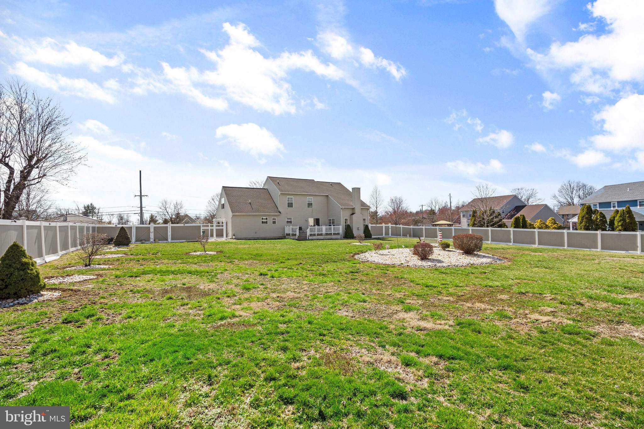 HAMMERSMITH FARM - Residential