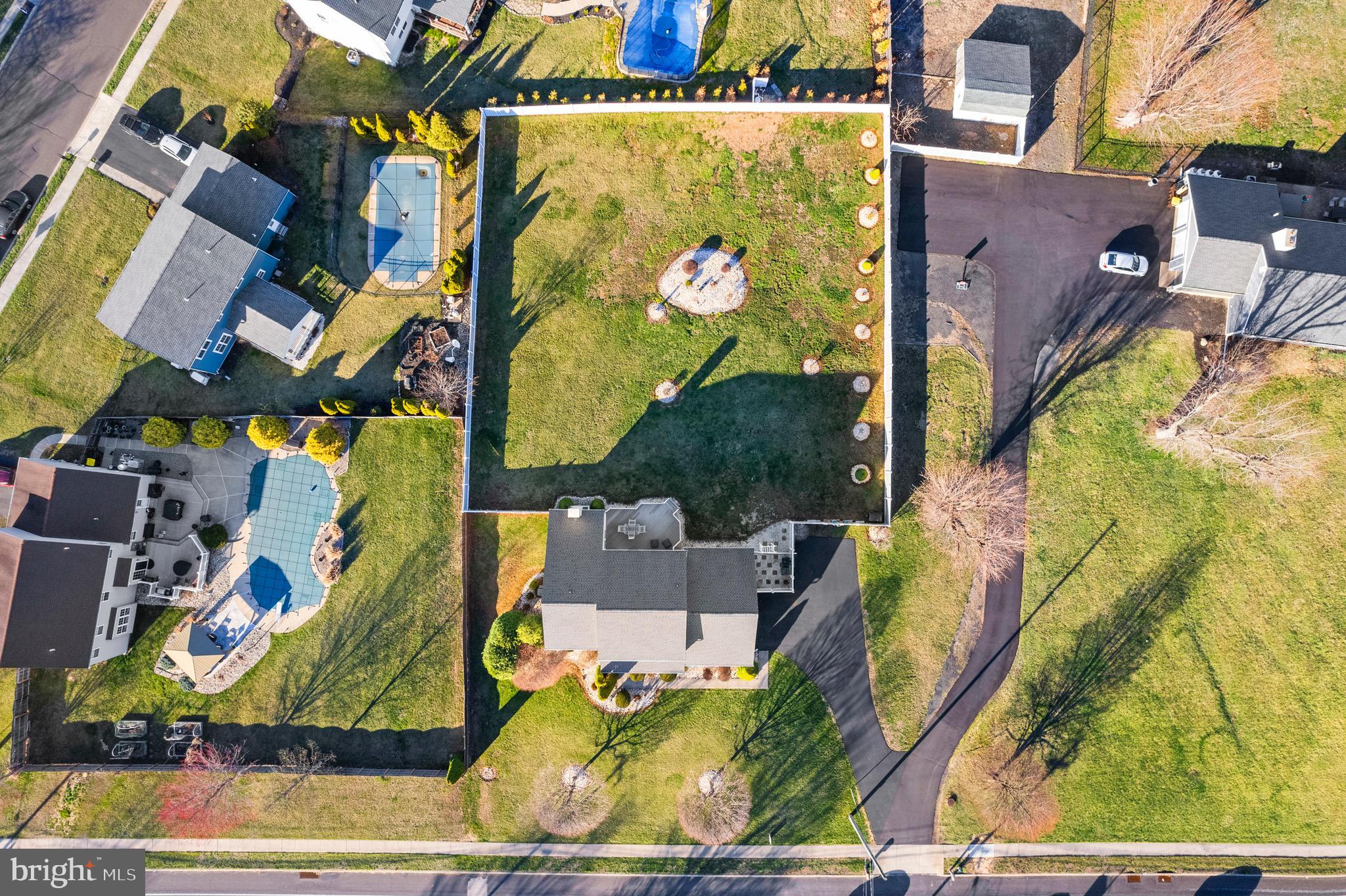 HAMMERSMITH FARM - Residential