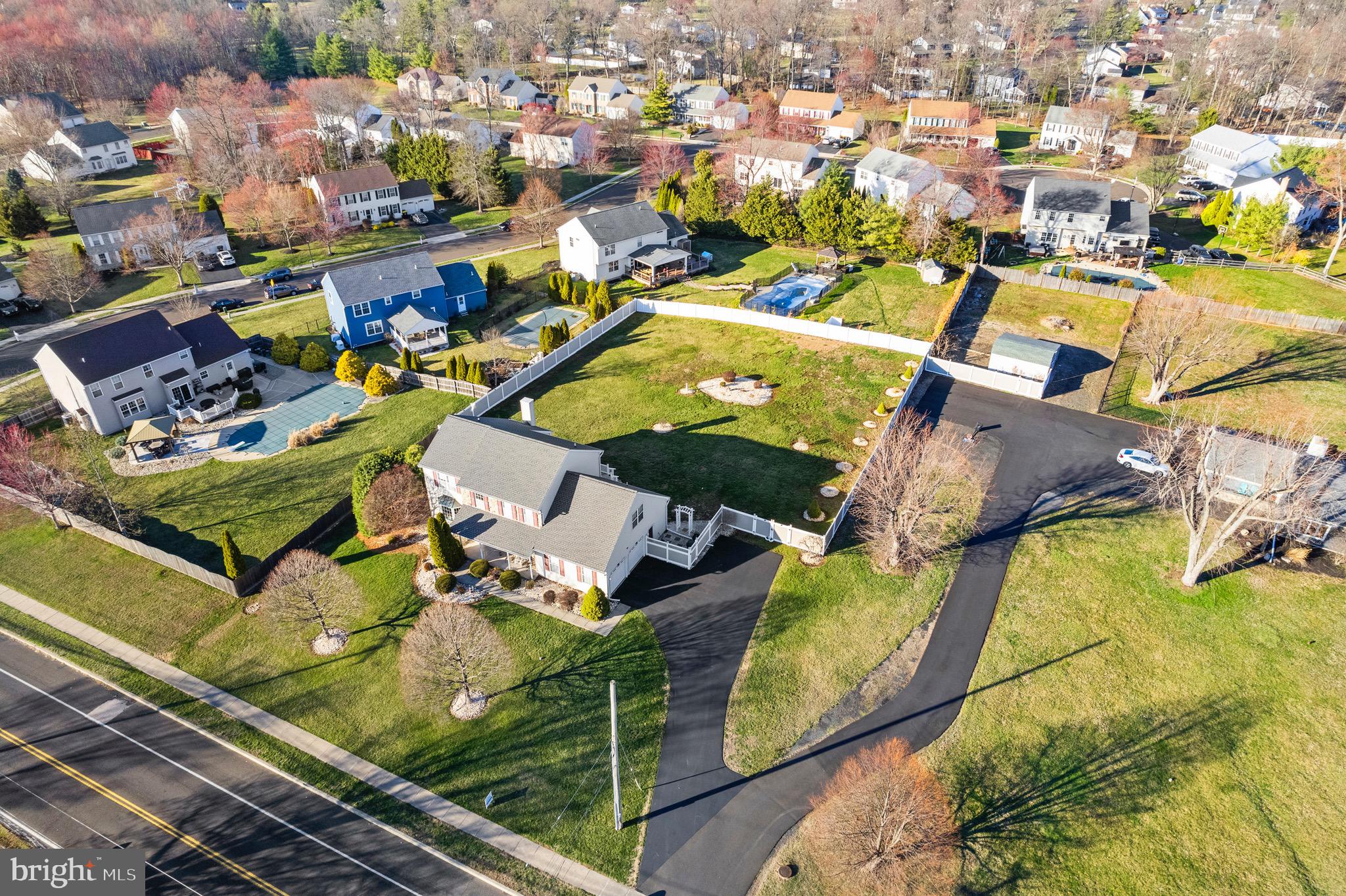 HAMMERSMITH FARM - Residential
