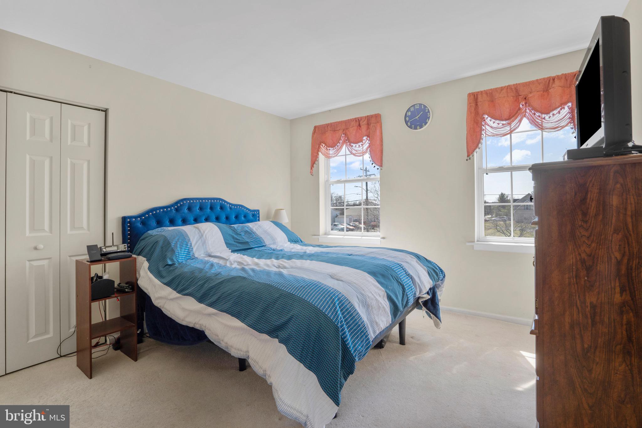 HAMMERSMITH FARM - Residential