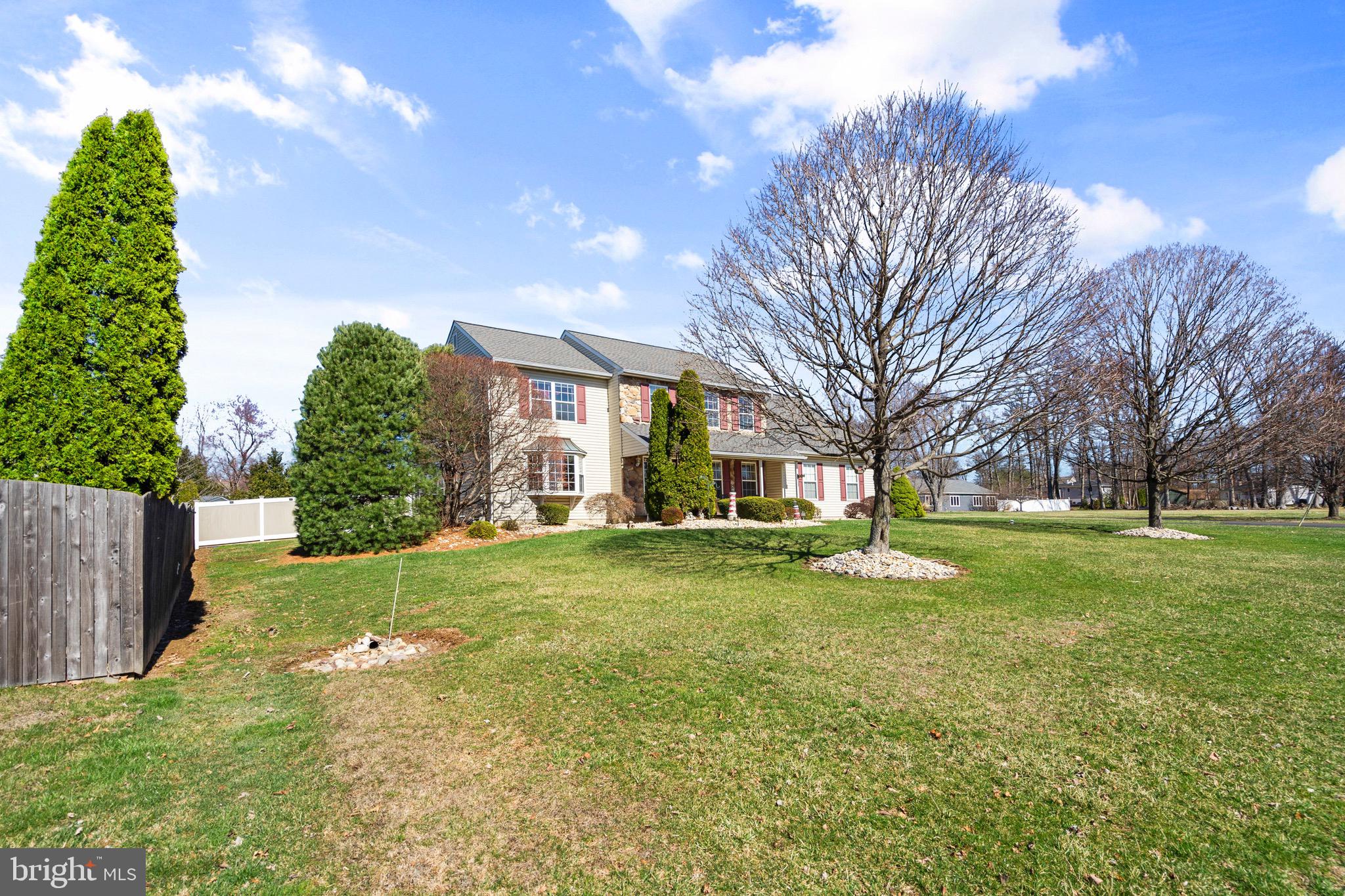 HAMMERSMITH FARM - Residential