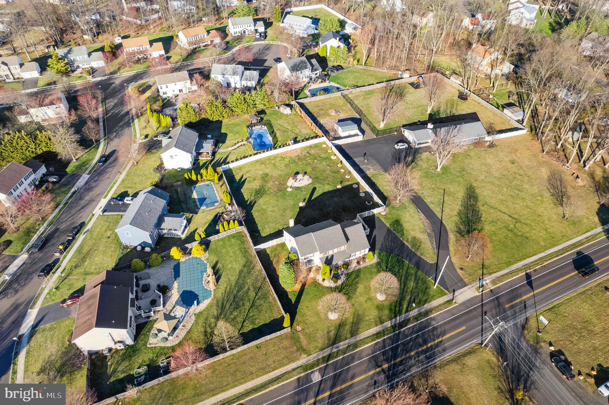 HAMMERSMITH FARM - Residential