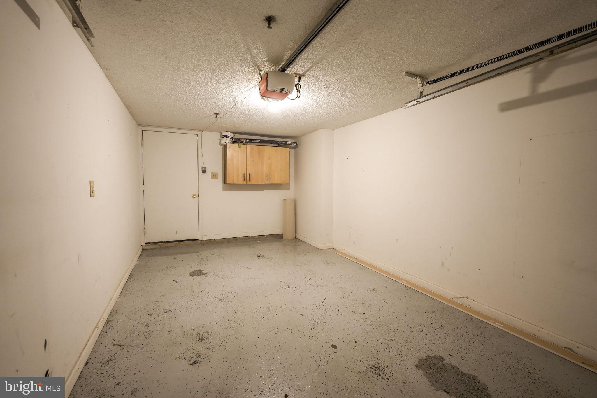 HILLWOOD - Residential