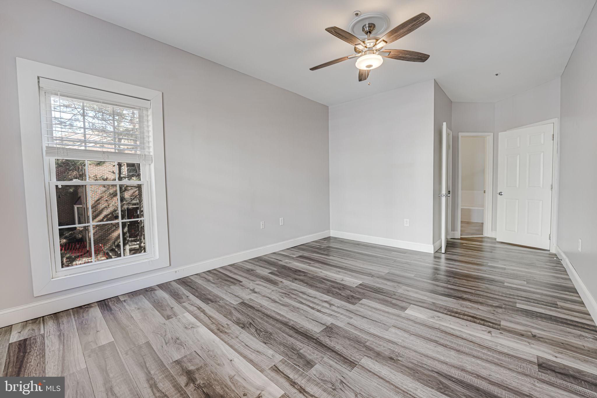 HILLWOOD - Residential