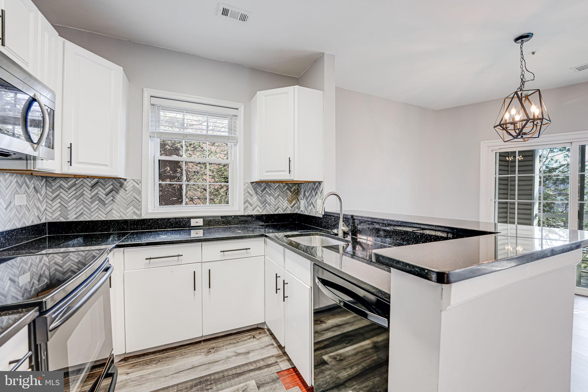 HILLWOOD - Residential