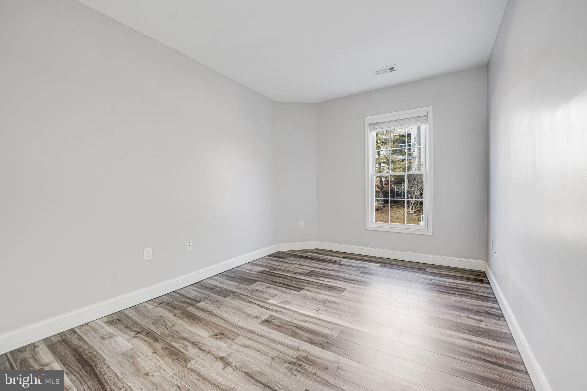 HILLWOOD - Residential