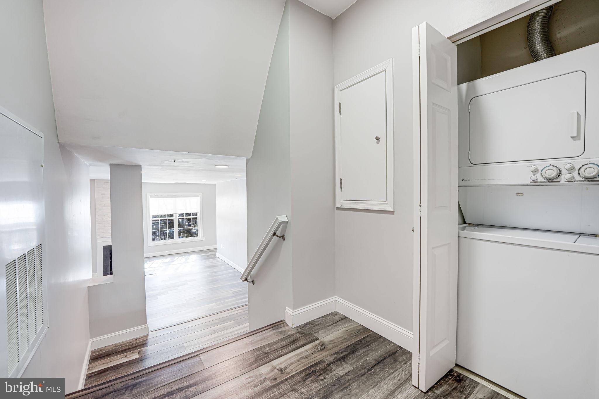 HILLWOOD - Residential