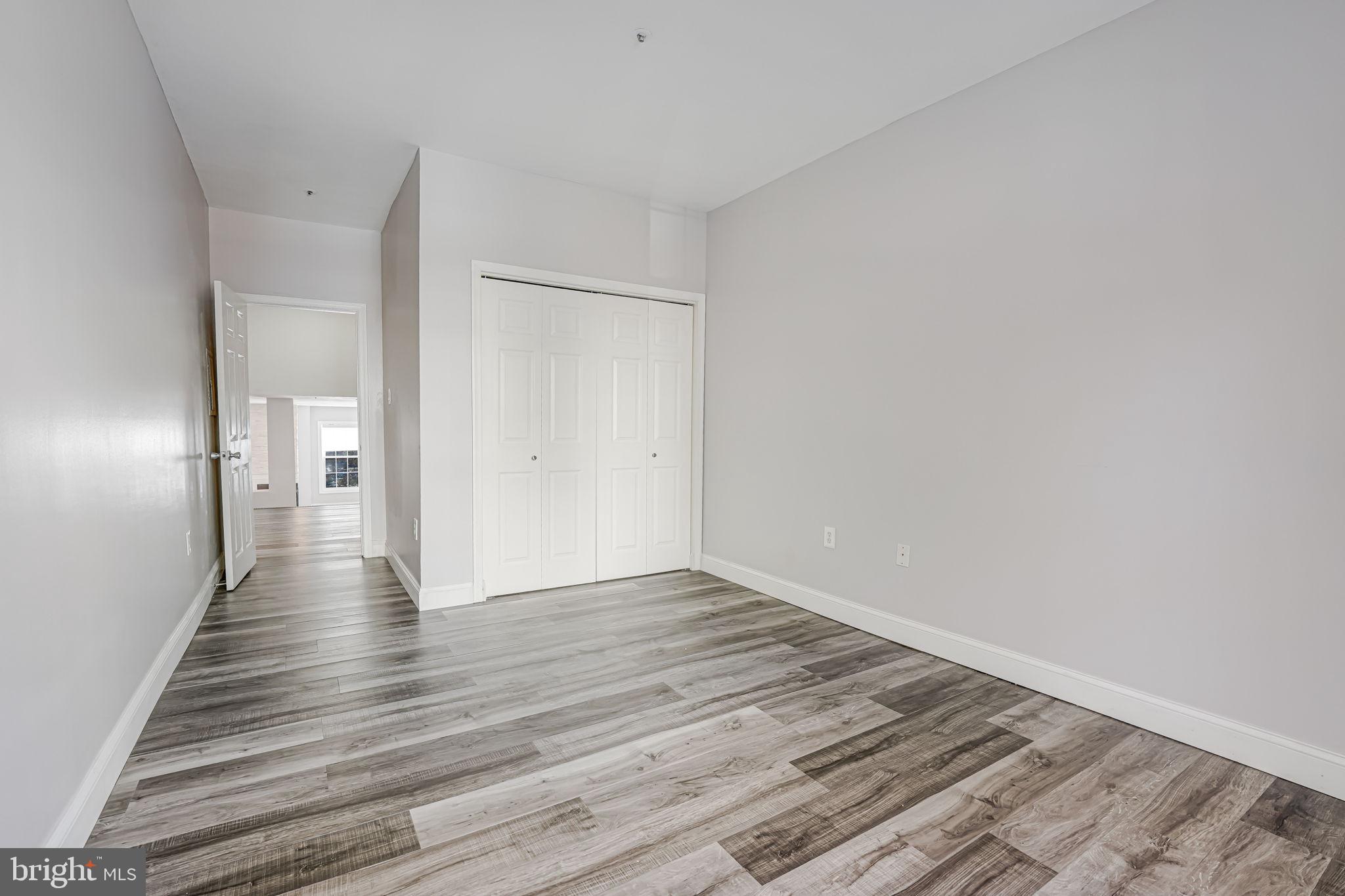 HILLWOOD - Residential