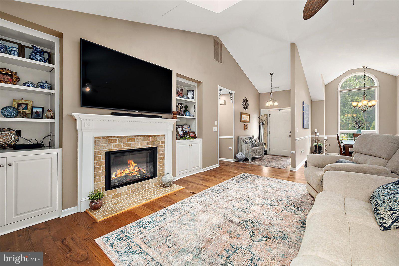 202 CEDAR