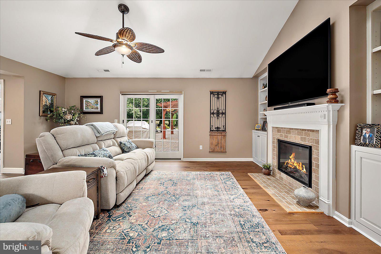 202 CEDAR