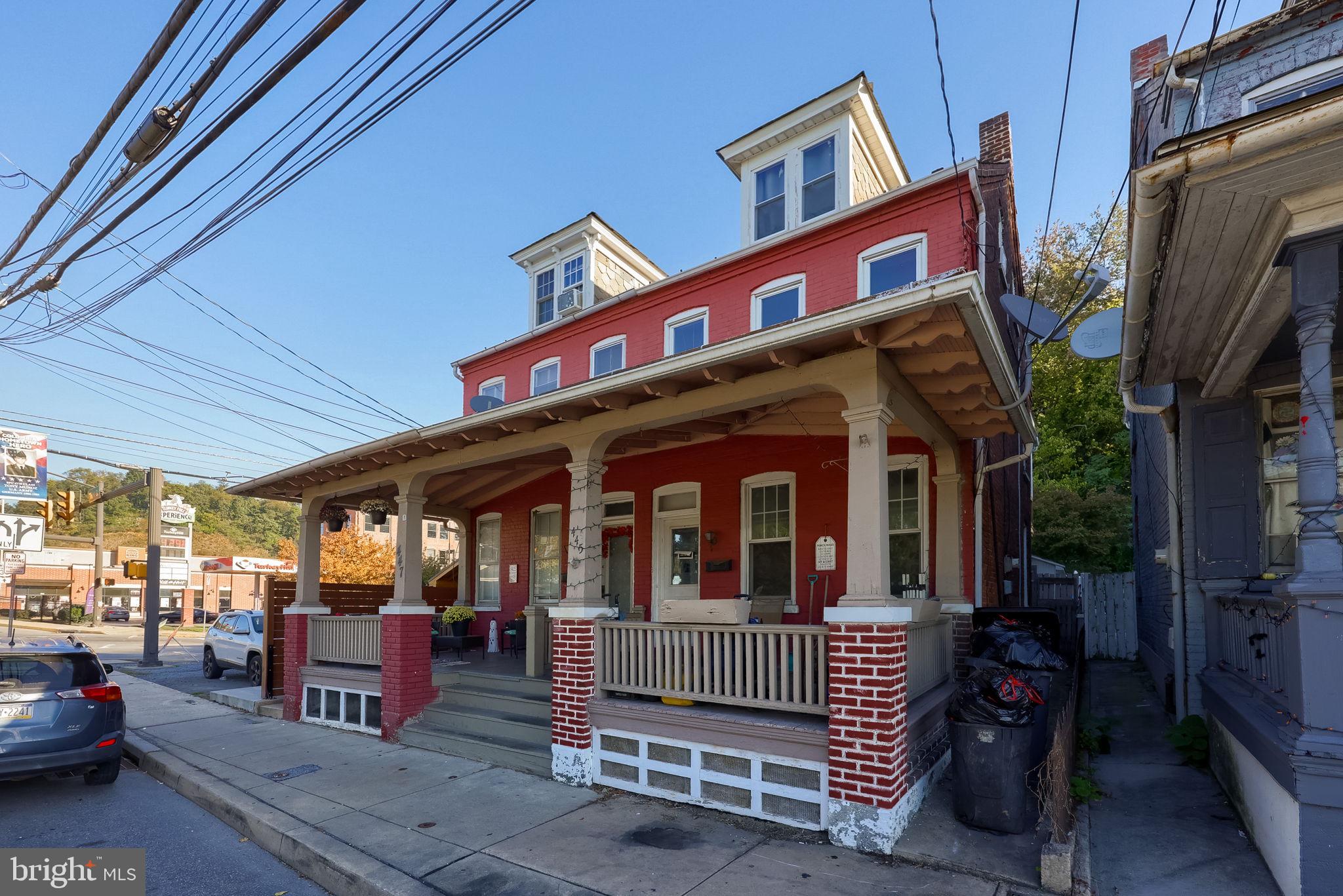 447 3RD STREET