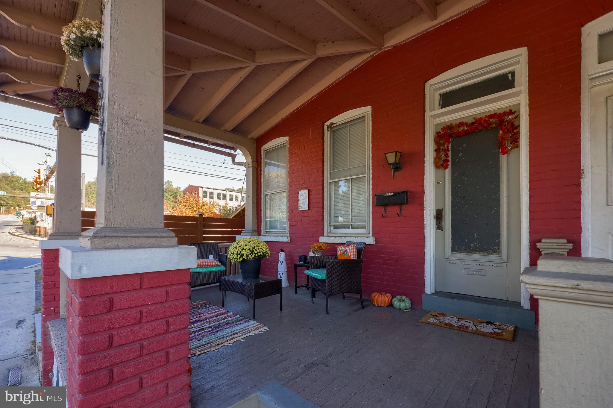 447 3RD STREET