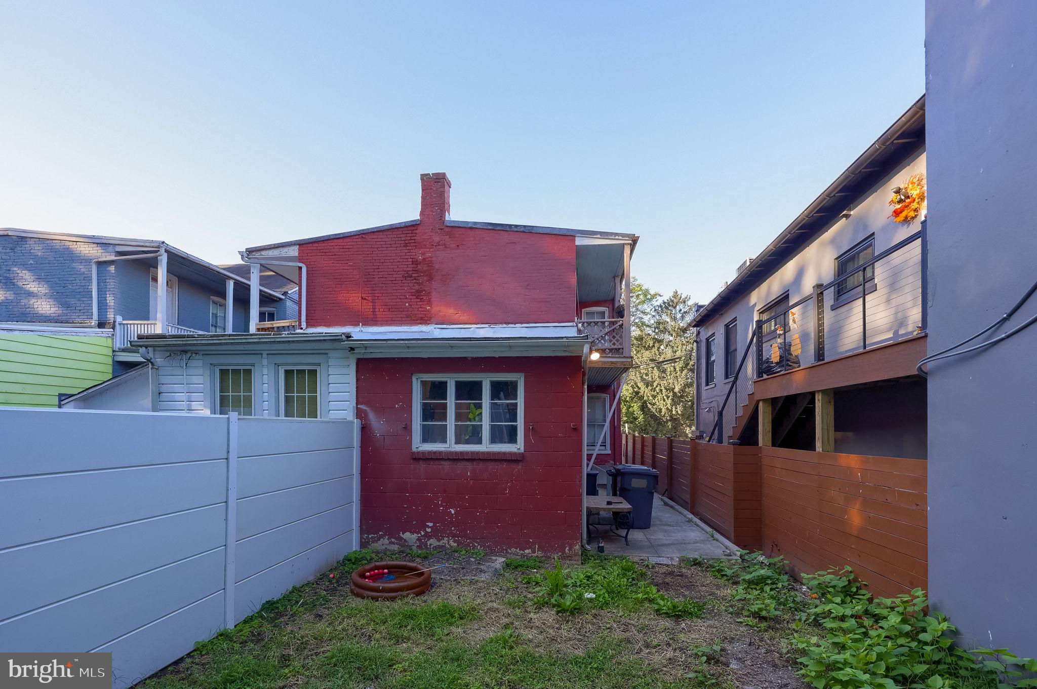 447 3RD STREET