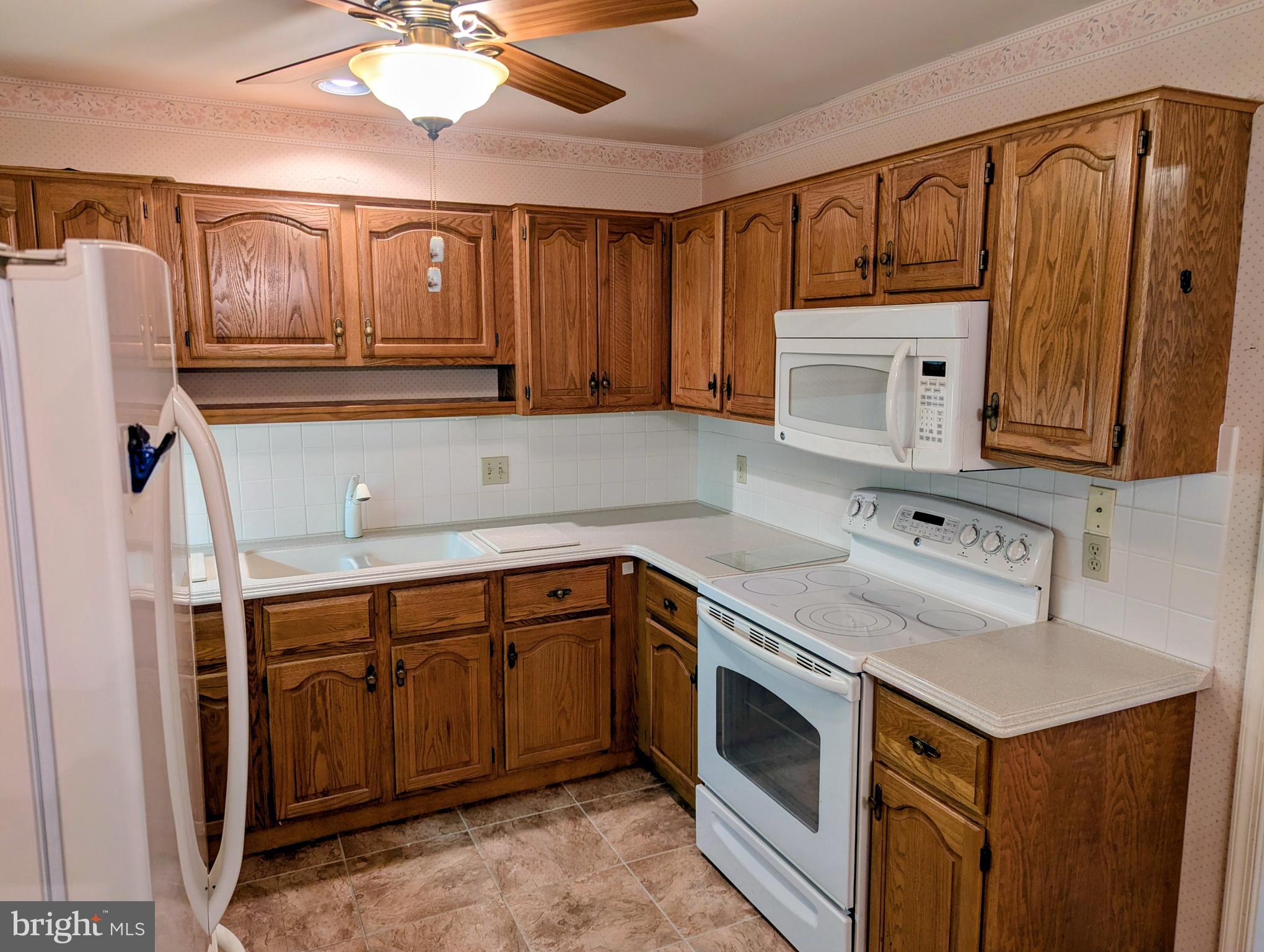 WOODLAND ESTATES - Residential