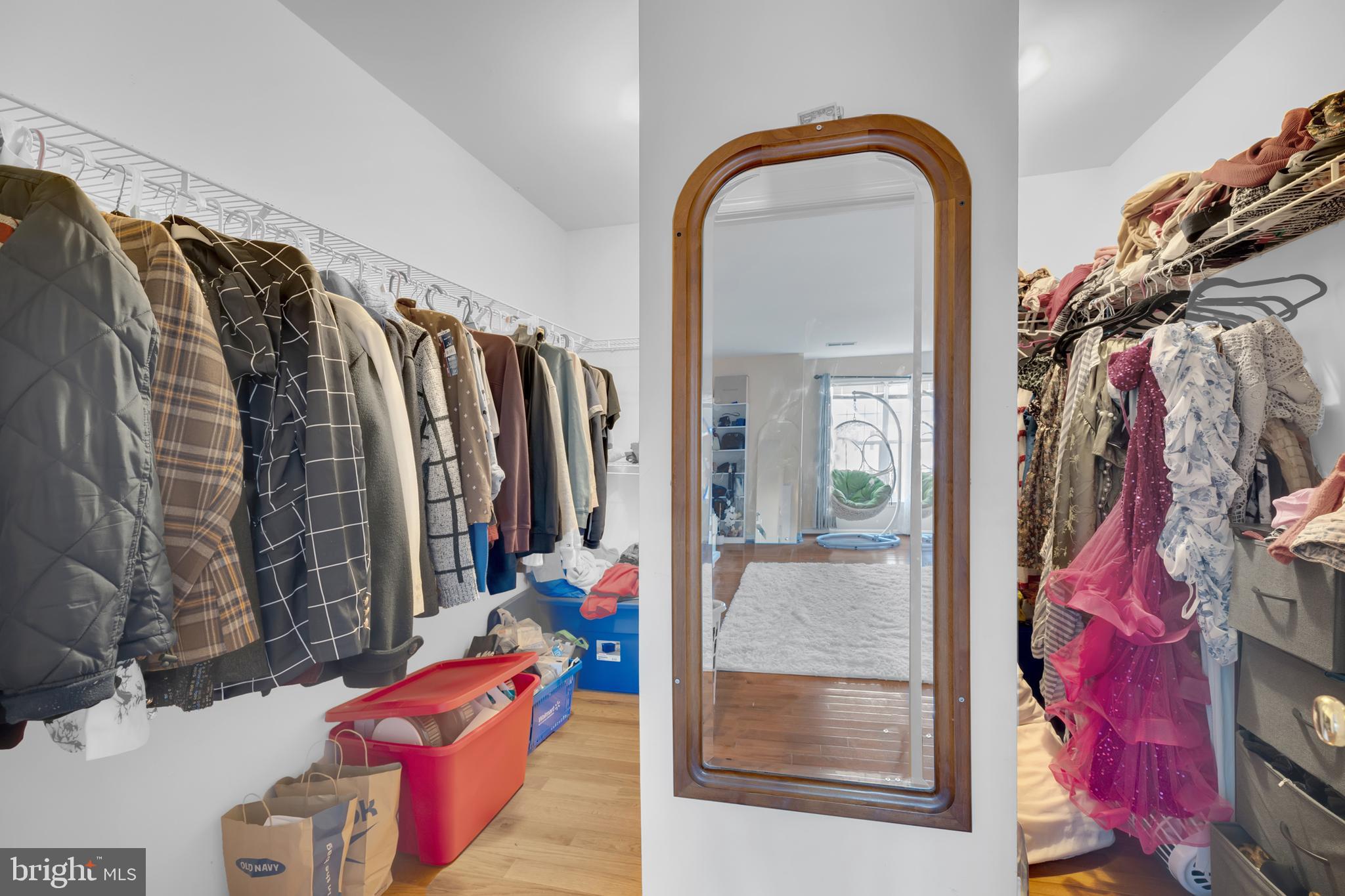 RED BUD RUN - Residential