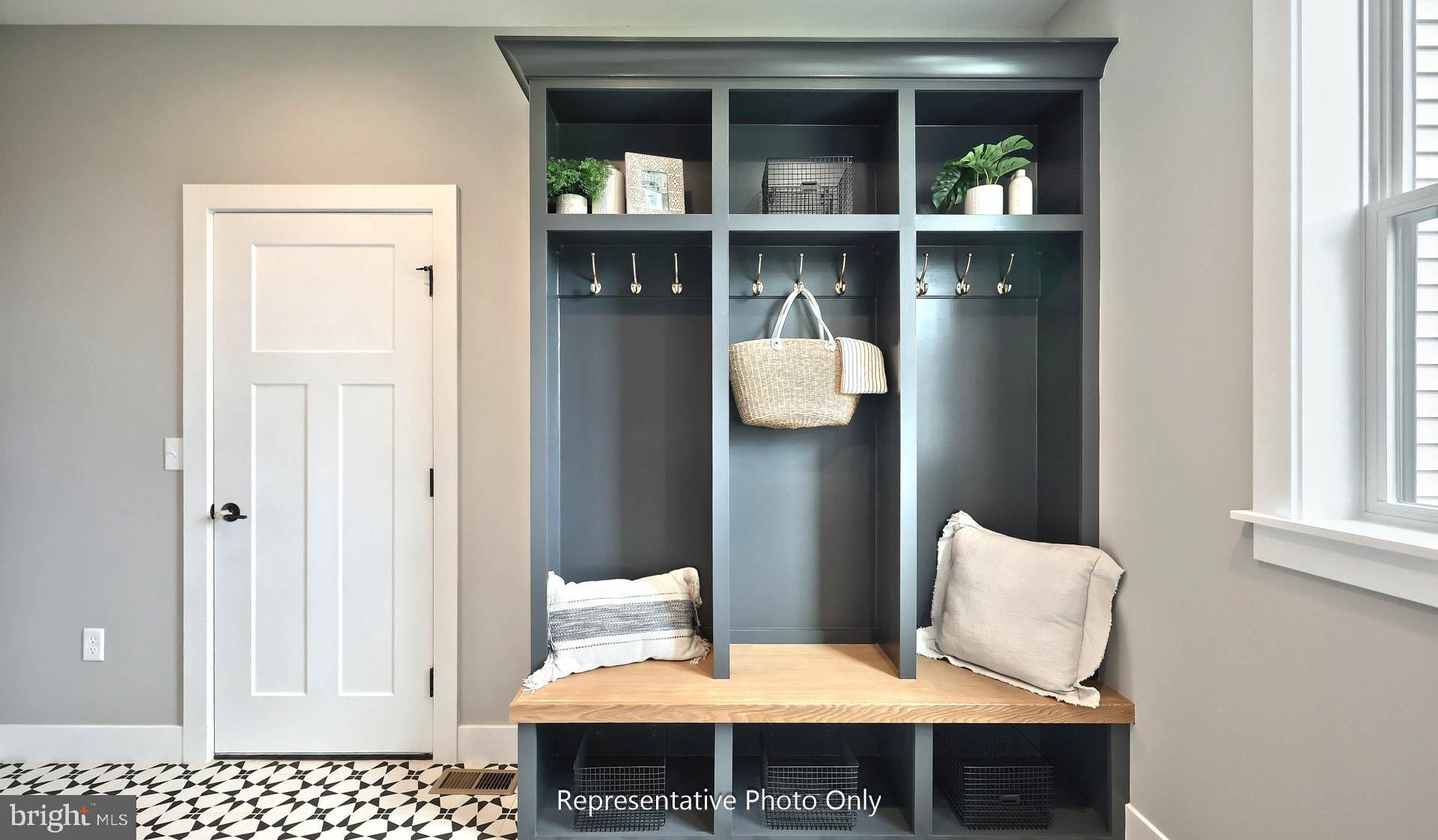 AUTUMN CHASE - Residential