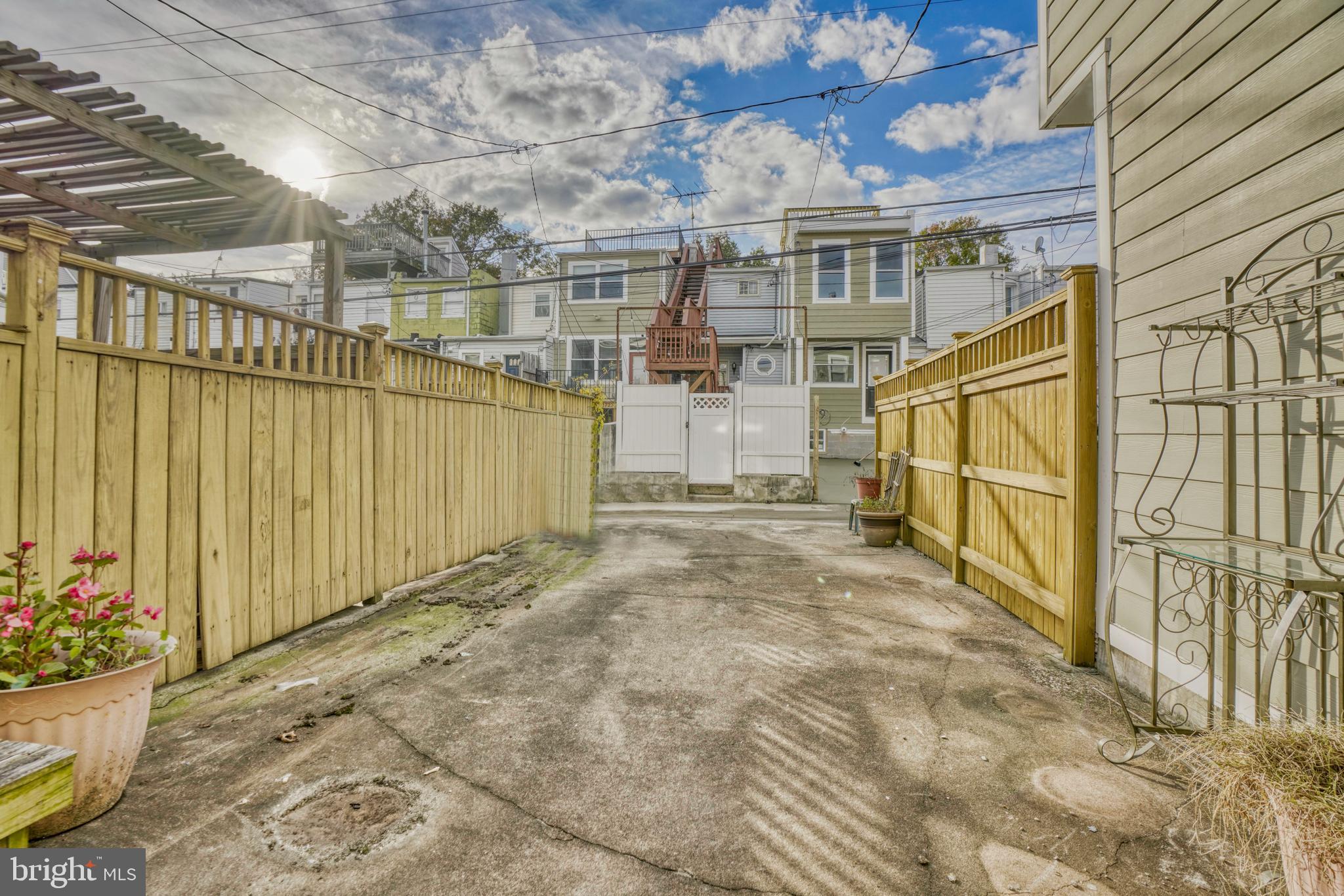 FEDERAL HILL HISTORIC DISTRICT - Residential Lease