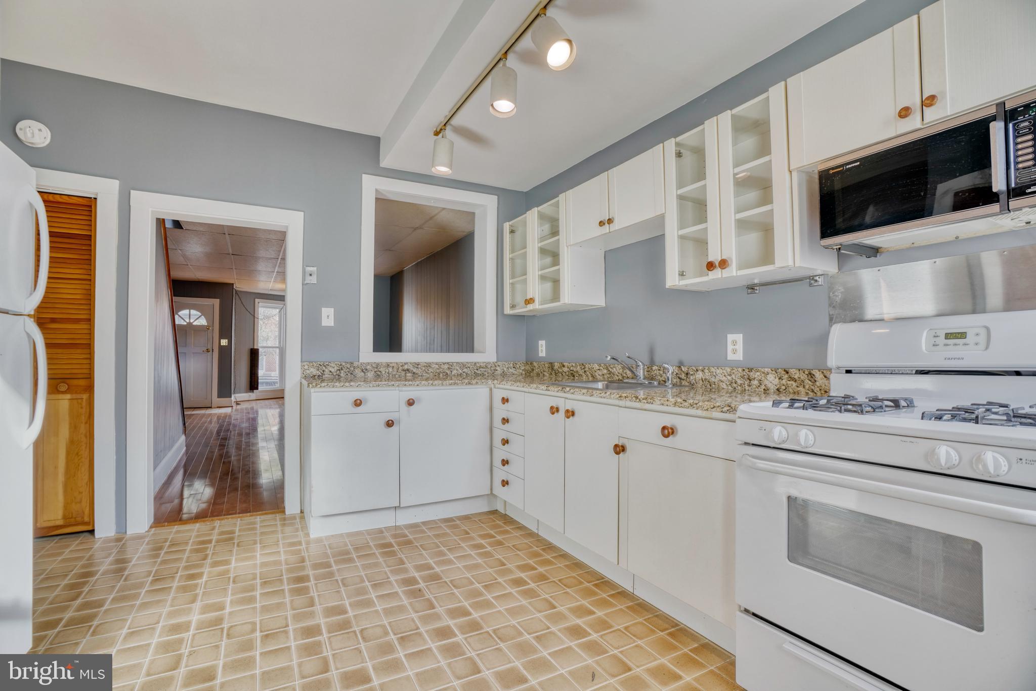 FEDERAL HILL HISTORIC DISTRICT - Residential Lease