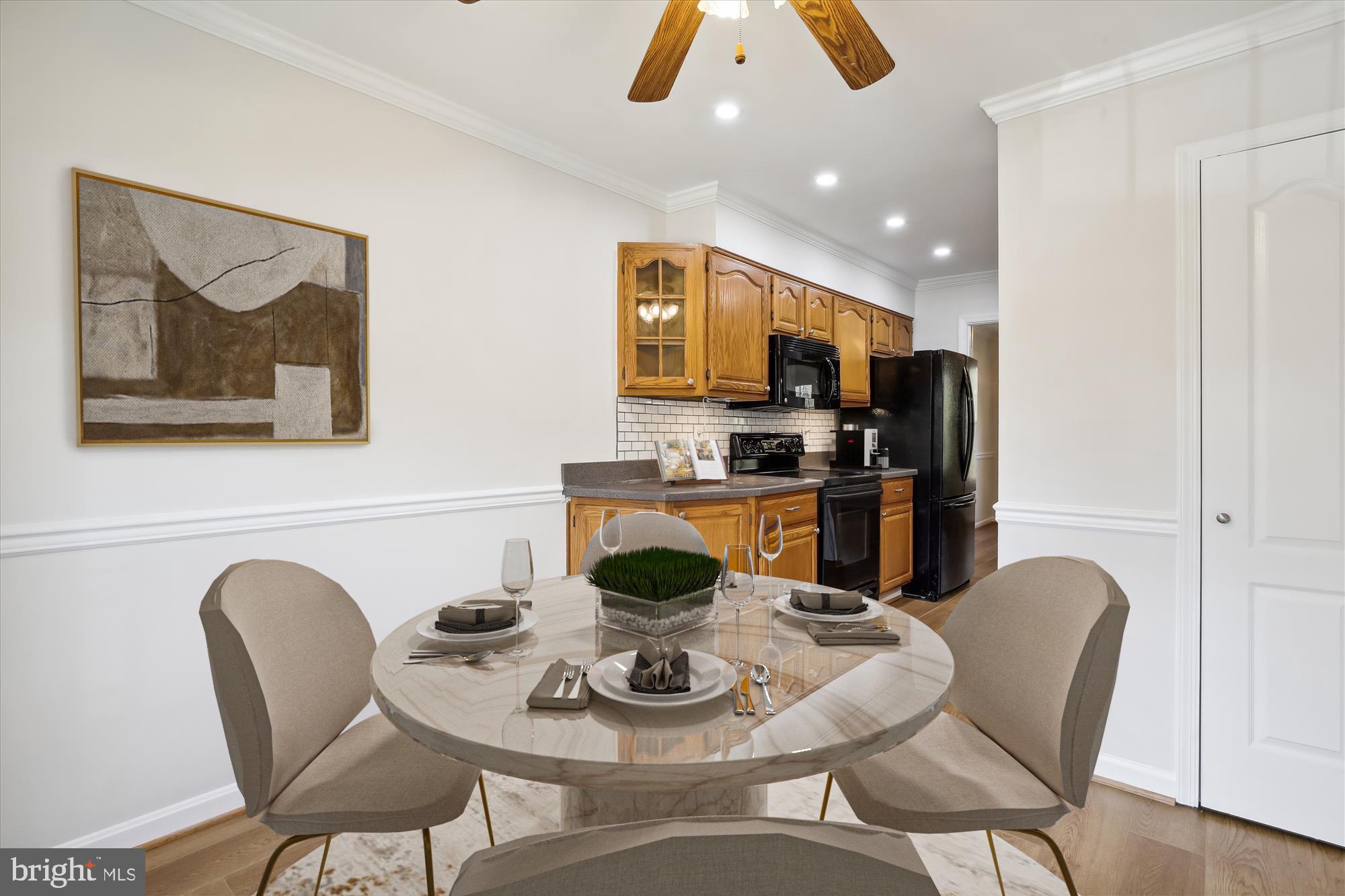 LAKEPOINTE - Residential