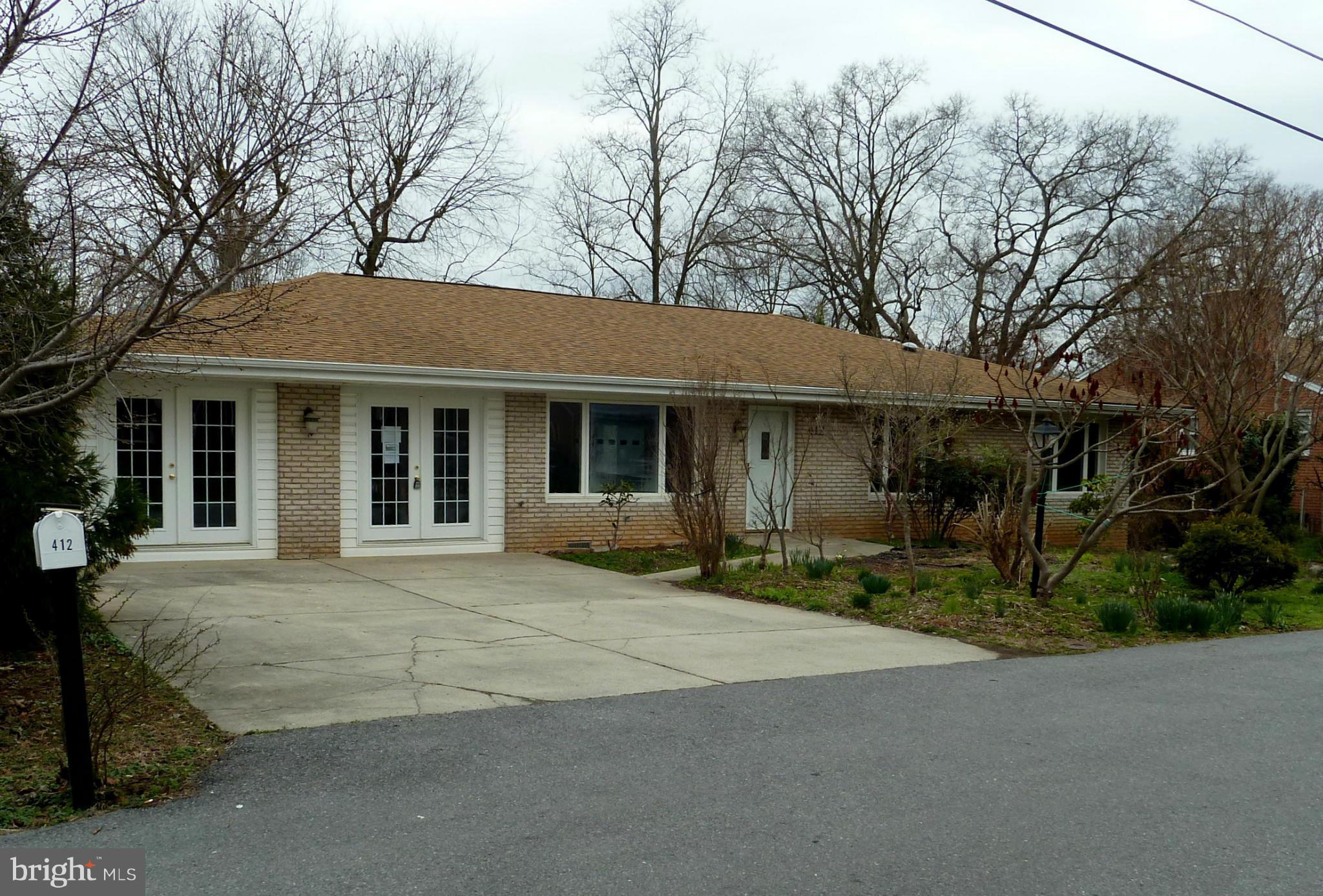 LAKEVIEW - Residential