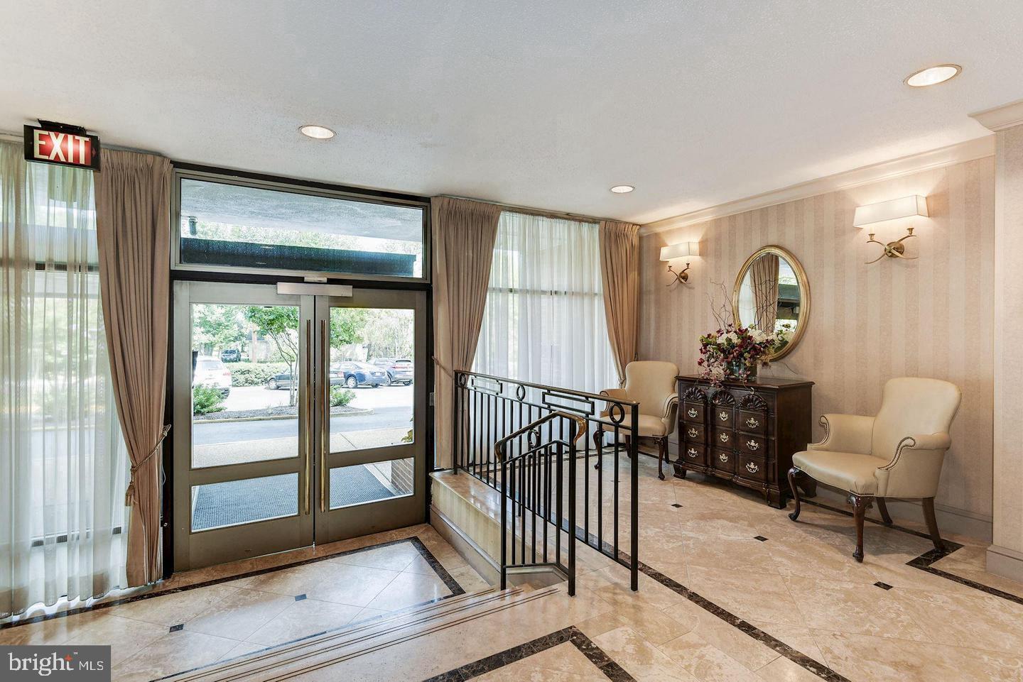 4390 LORCOM LANE 210