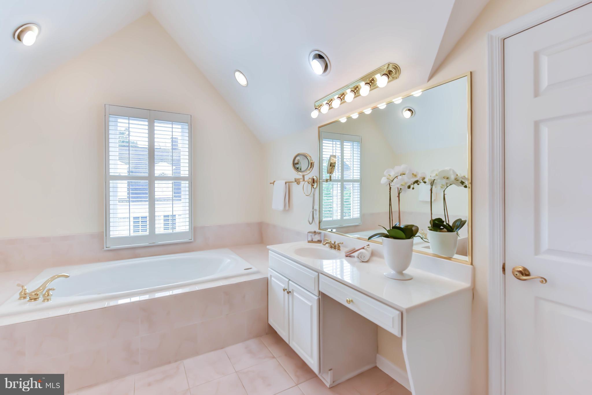 FORDS LANDING - Residential Lease