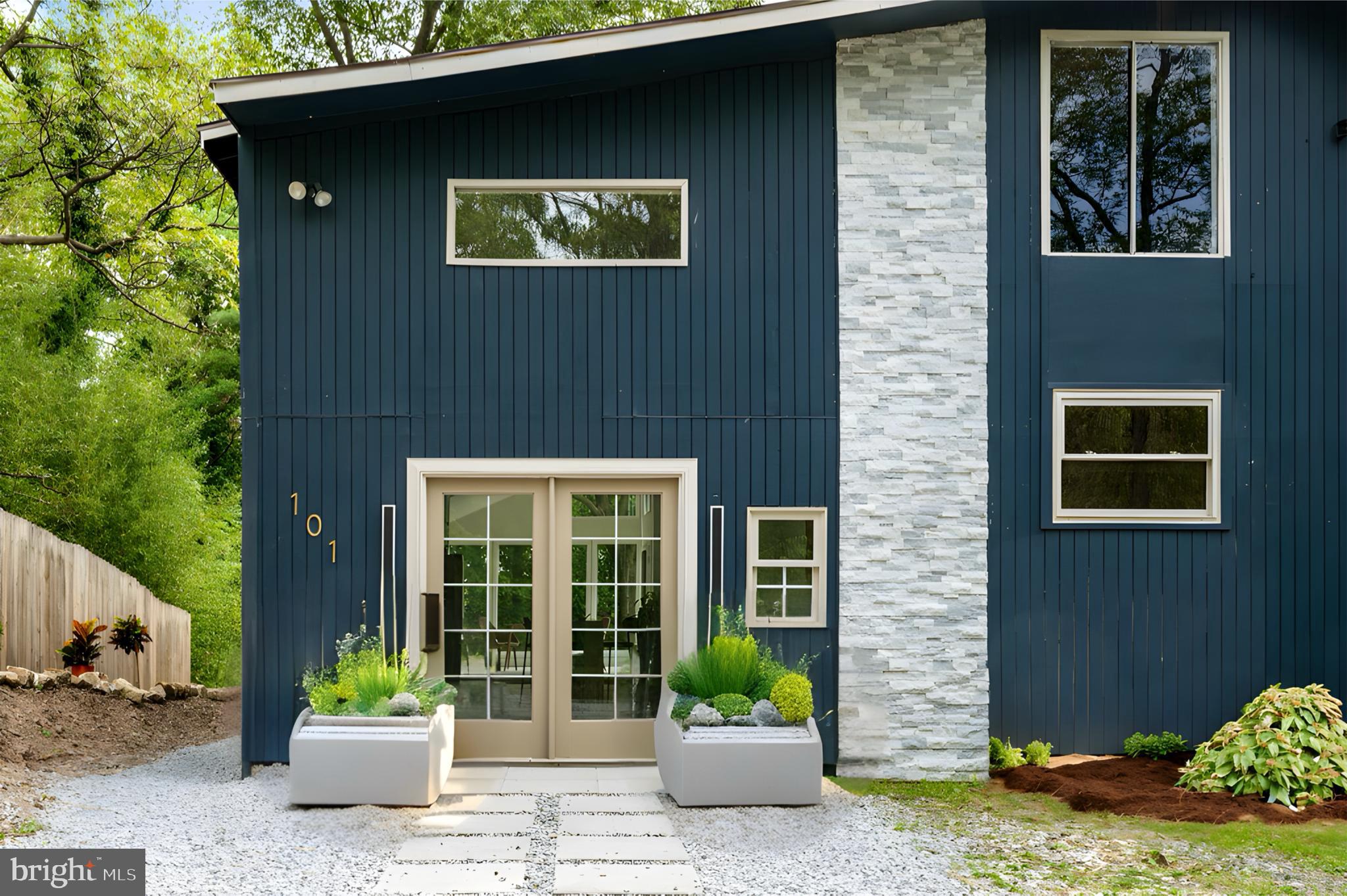 101 DELAWARE TRAIL