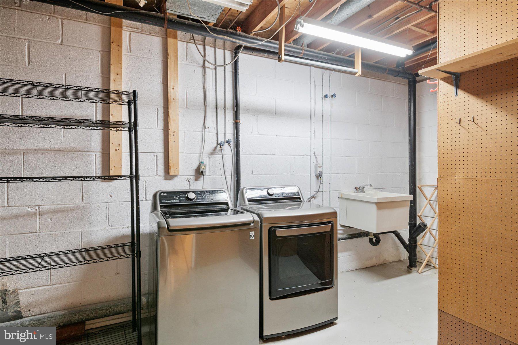 VILLAGE OF OLDE MILL - Residential