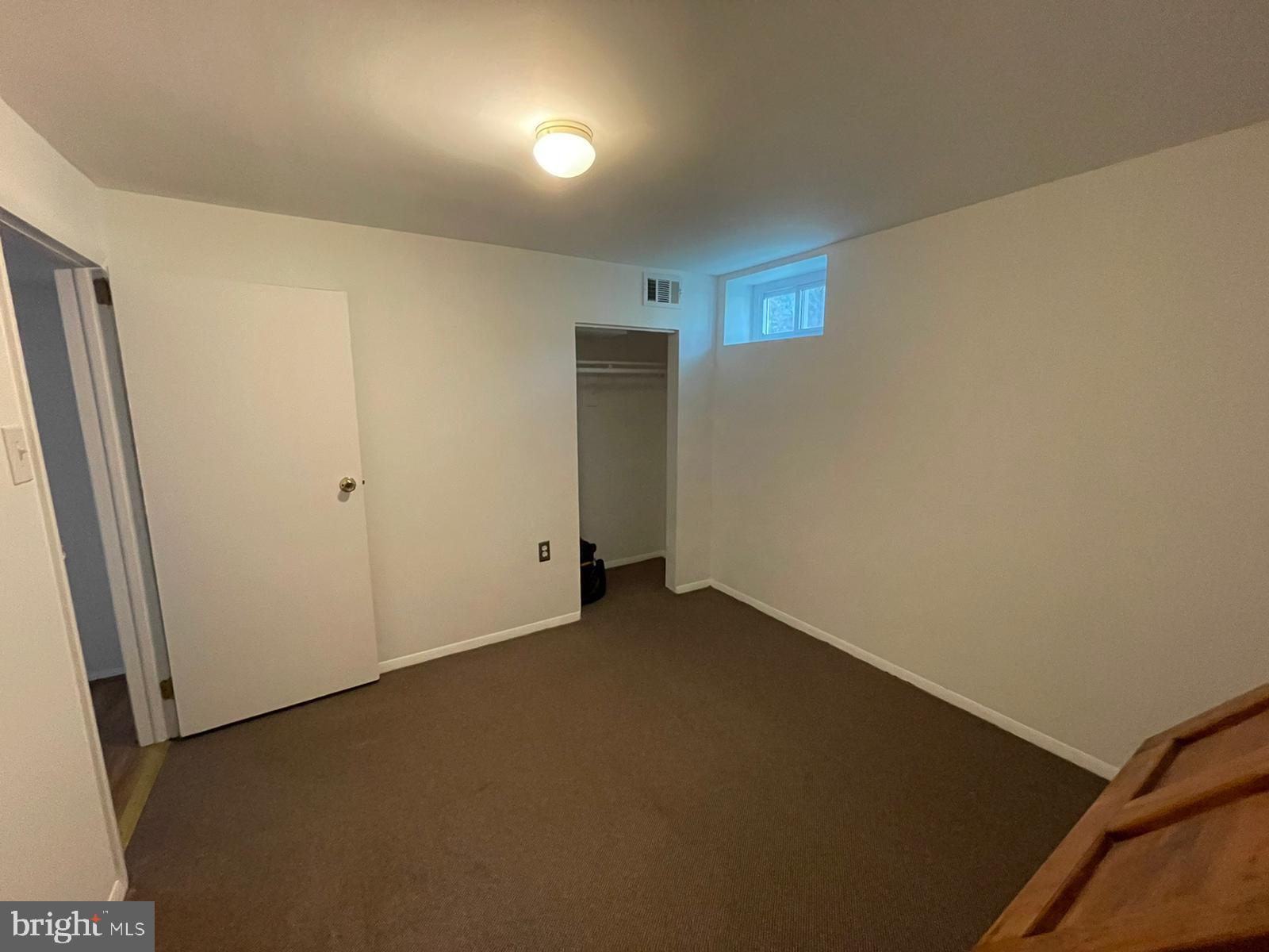 BURGUNDY KNOLLS - Residential