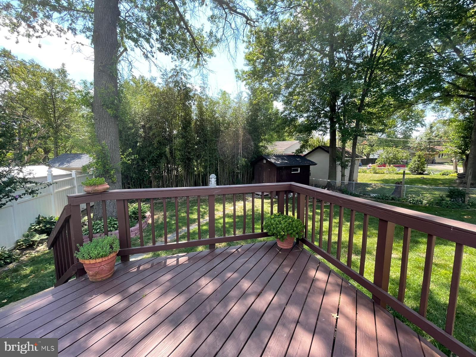 BURGUNDY KNOLLS - Residential