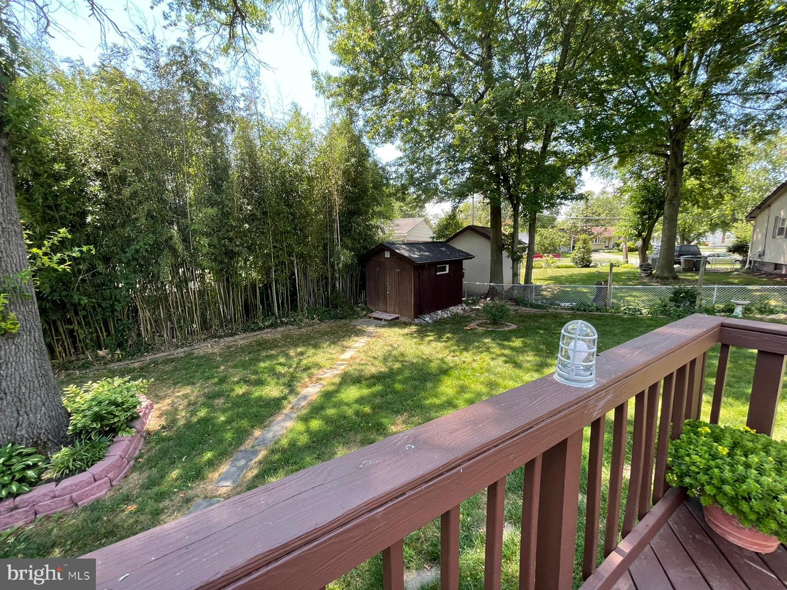 BURGUNDY KNOLLS - Residential