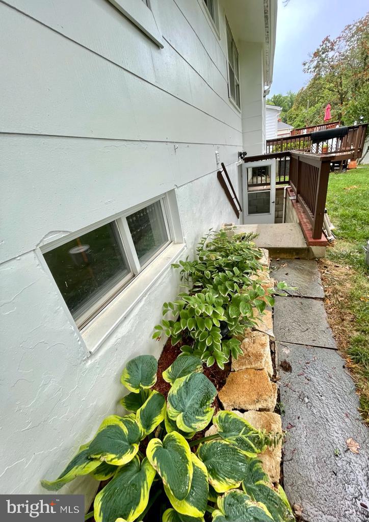 BURGUNDY KNOLLS - Residential