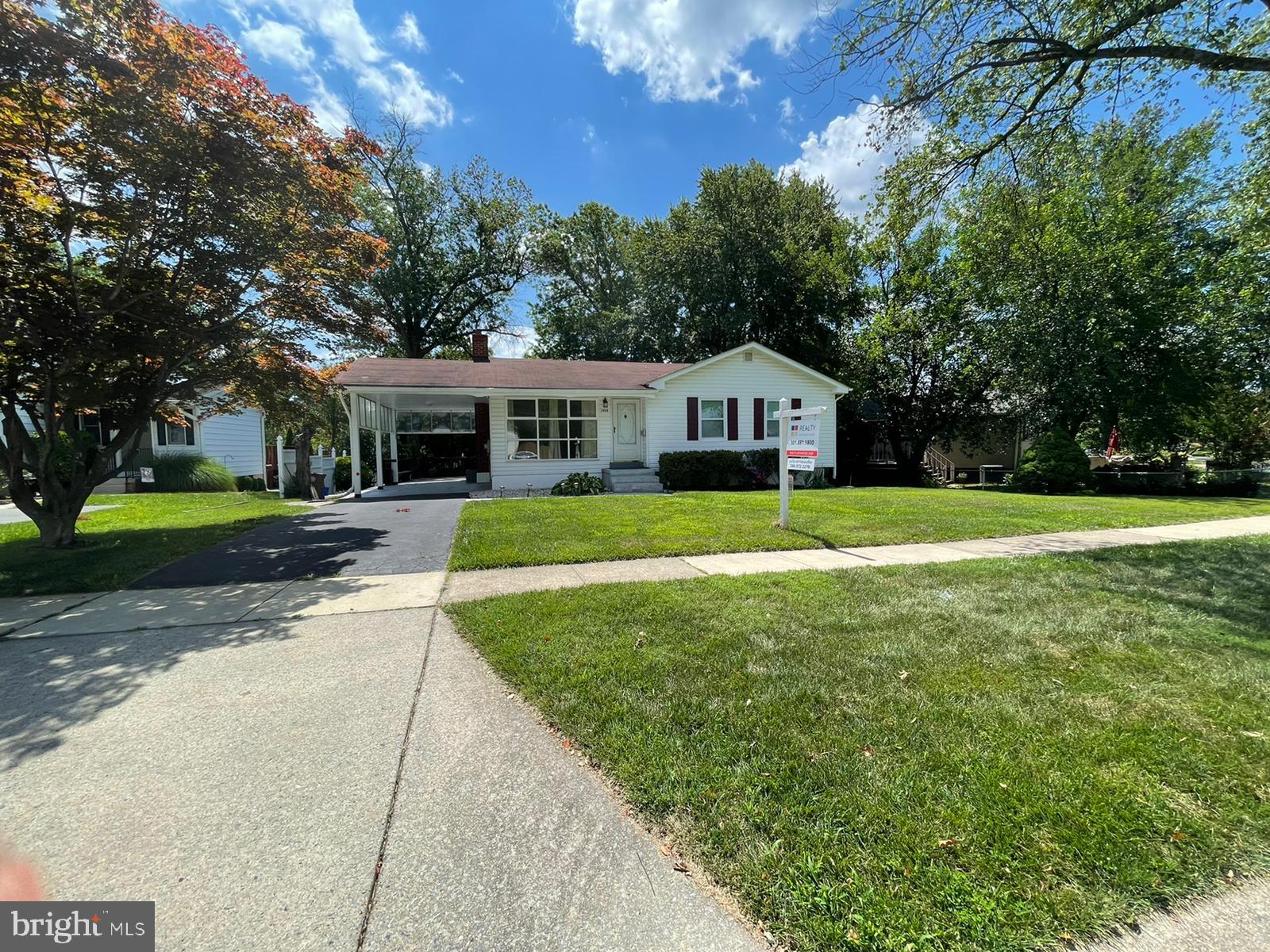 BURGUNDY KNOLLS - Residential