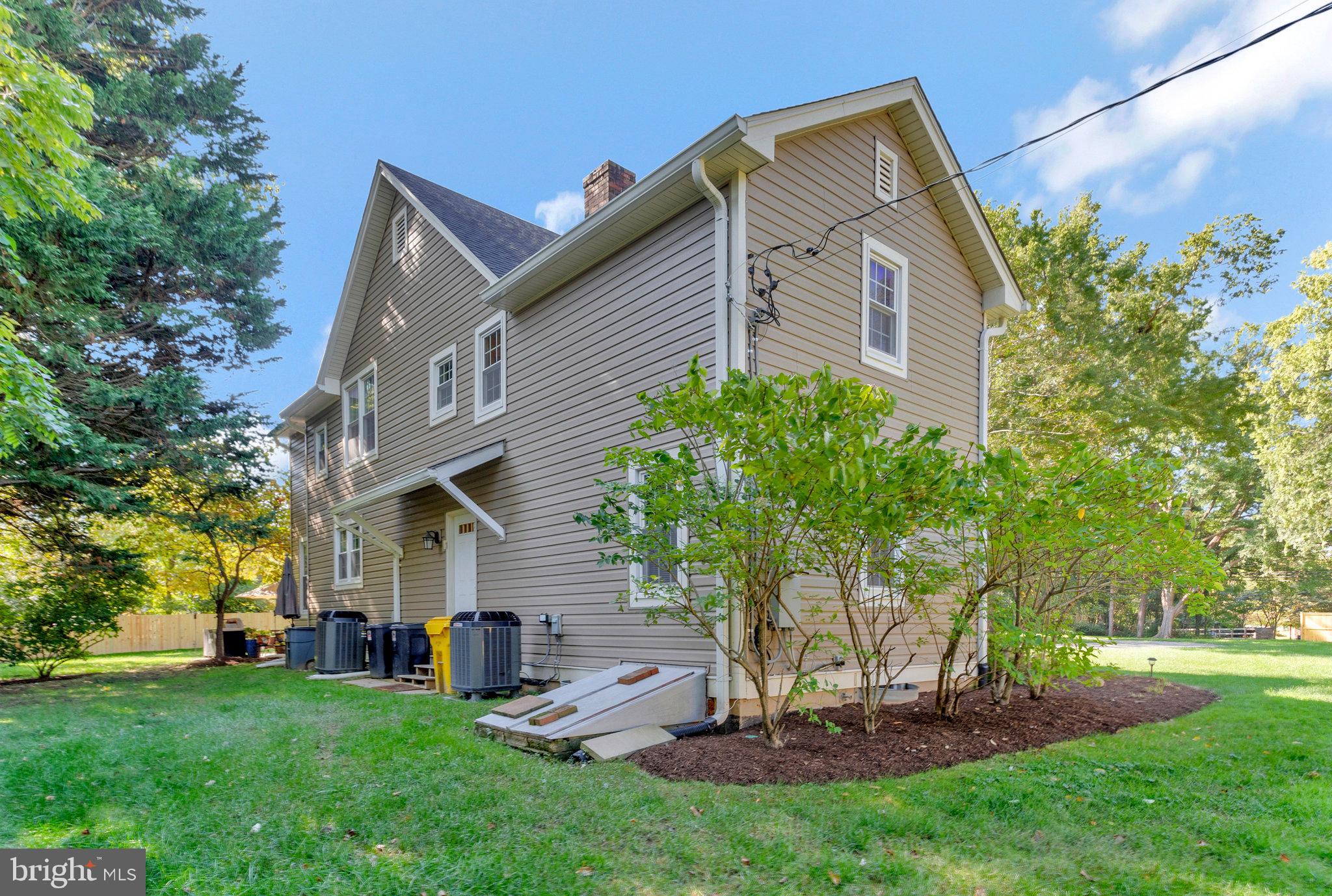 REGULARS - Residential